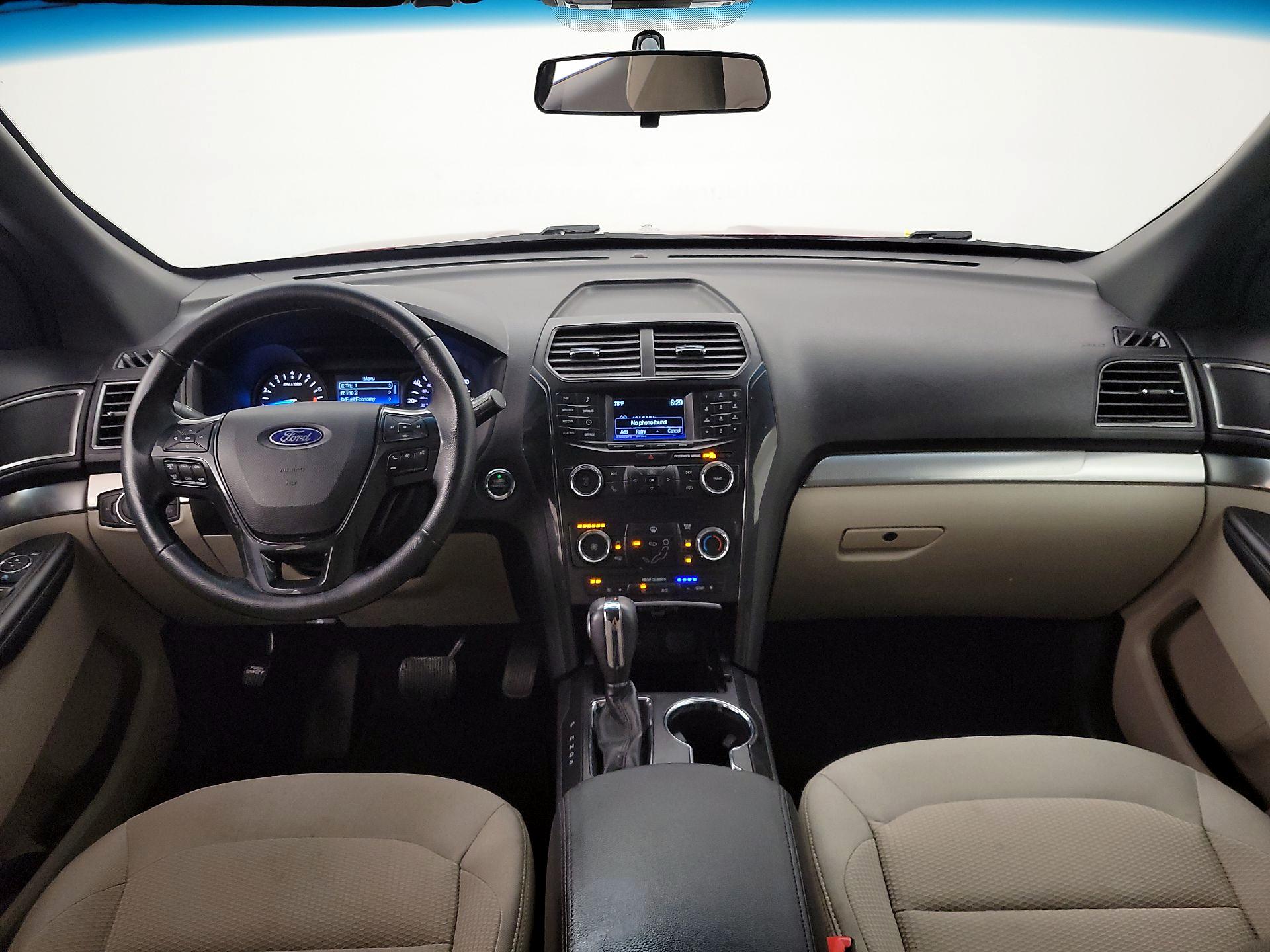 Thumbnail: 2019 Ford Explorer - 9