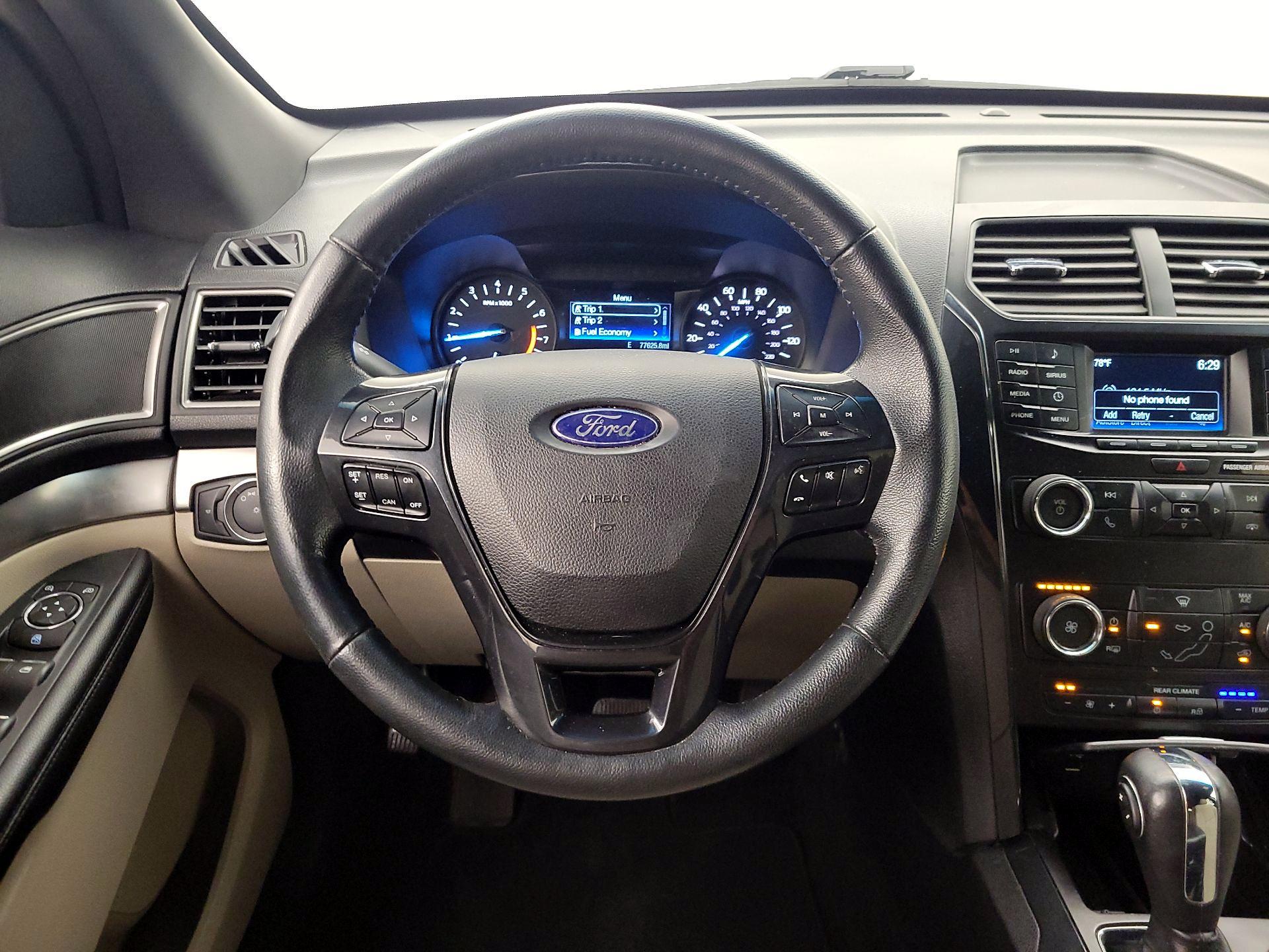 Thumbnail: 2019 Ford Explorer - 10