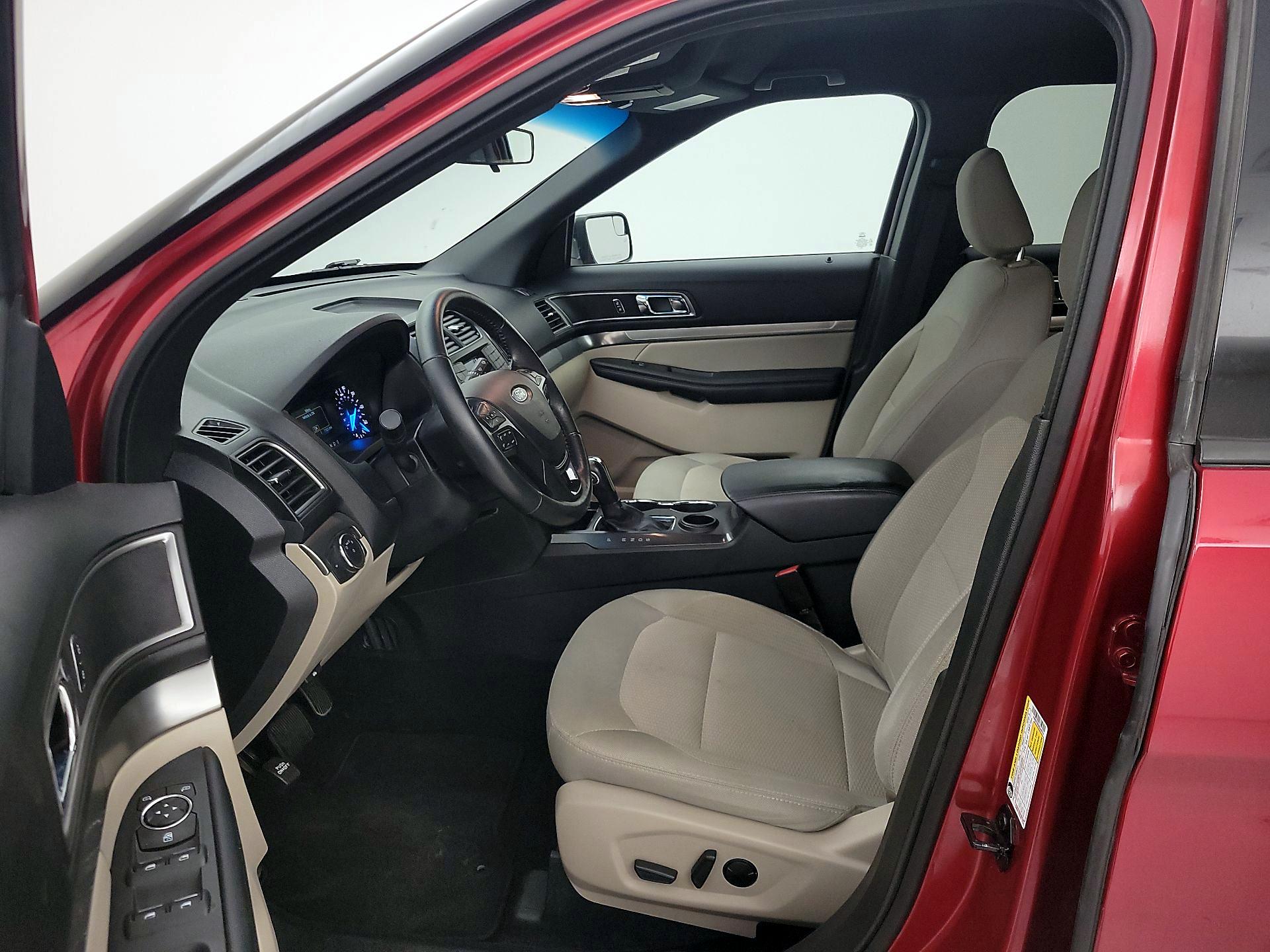 Thumbnail: 2019 Ford Explorer - 11
