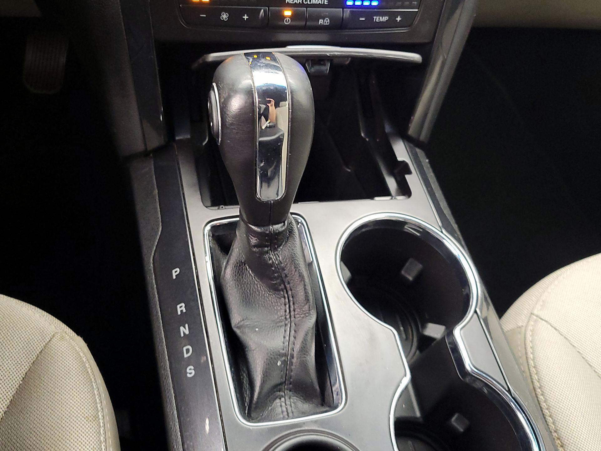 Thumbnail: 2019 Ford Explorer - 17