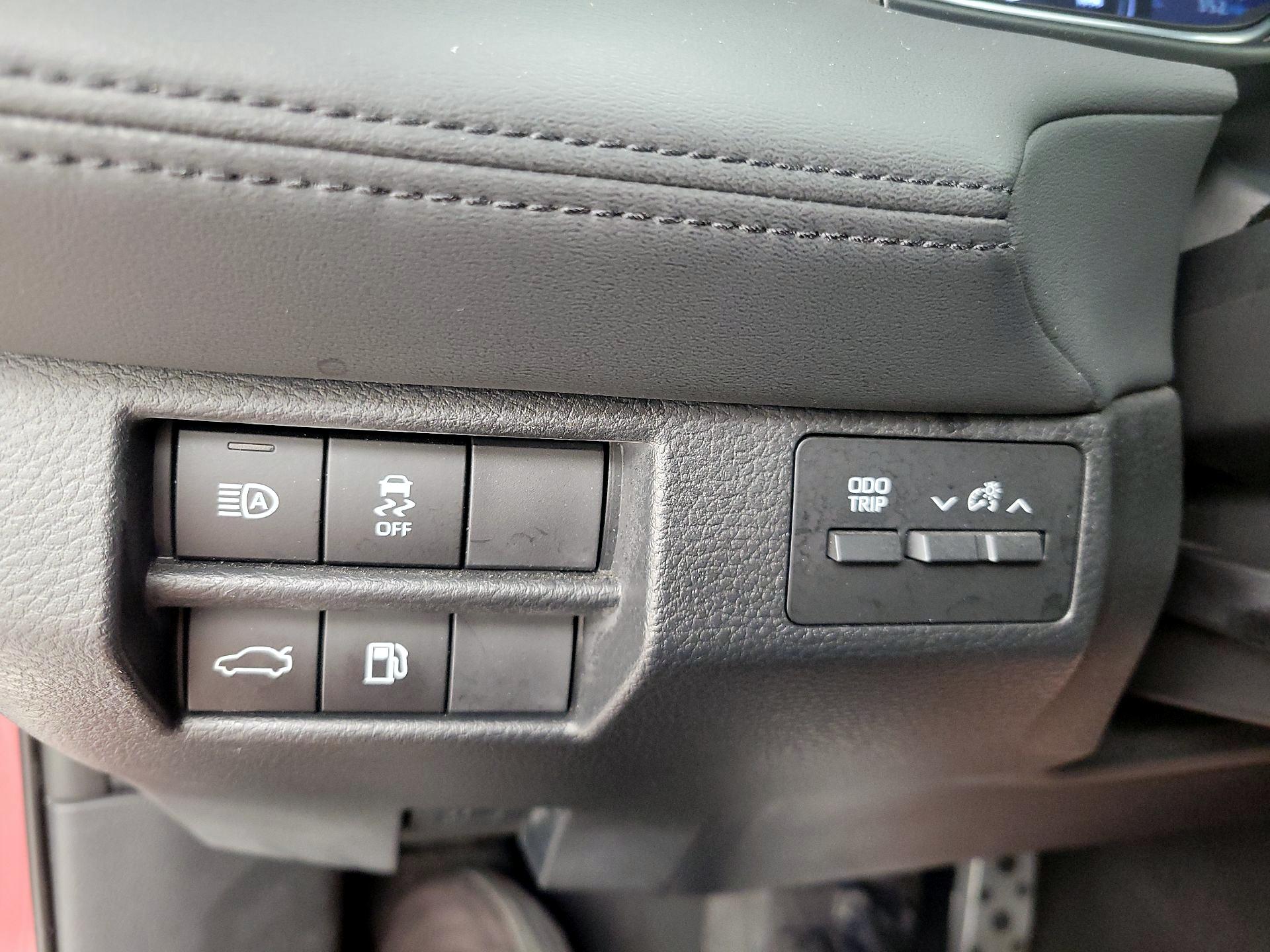 Thumbnail: 2019 Toyota Avalon - 13