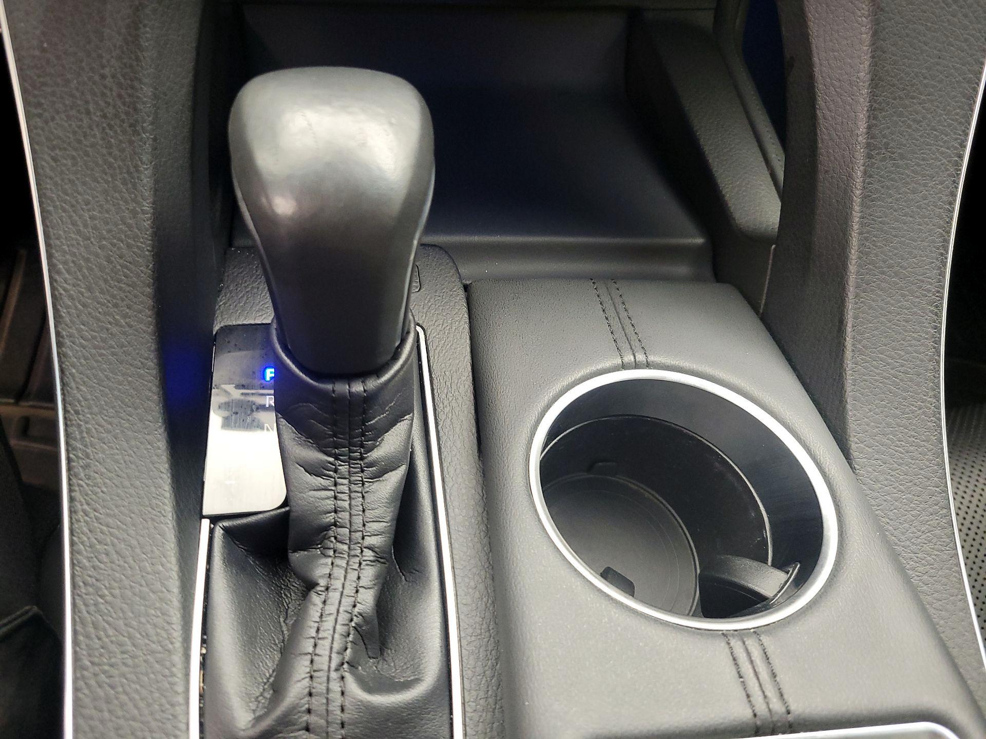 Thumbnail: 2019 Toyota Avalon - 17