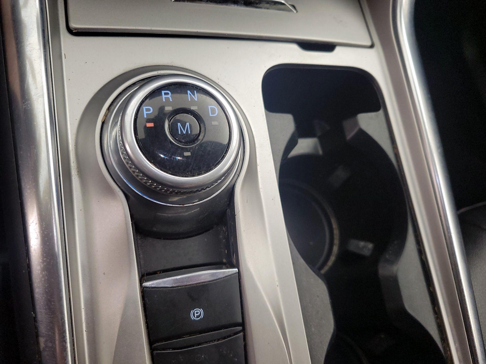 Thumbnail: 2020 Ford Explorer - 18