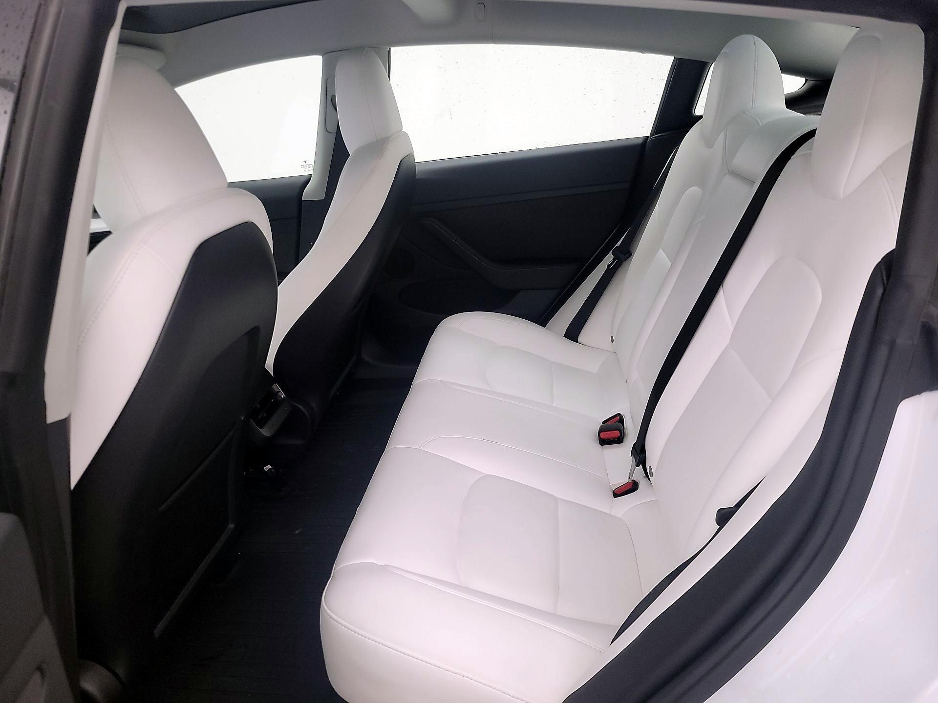 Thumbnail: 2023 Tesla Model 3 - 19