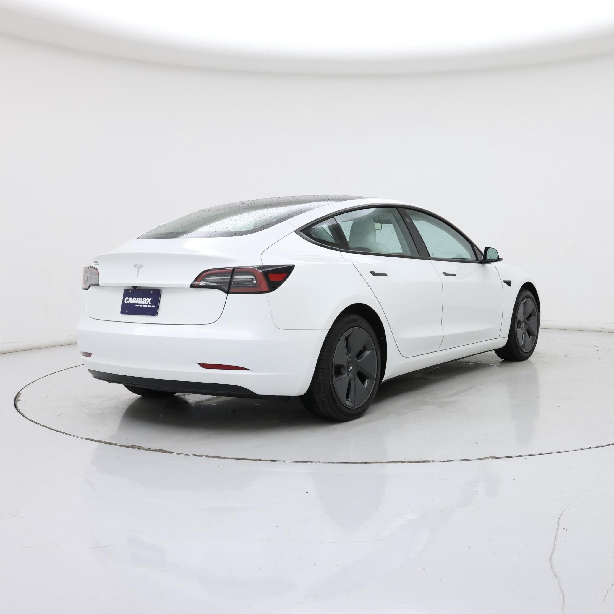 Thumbnail: 2023 Tesla Model 3 - 8