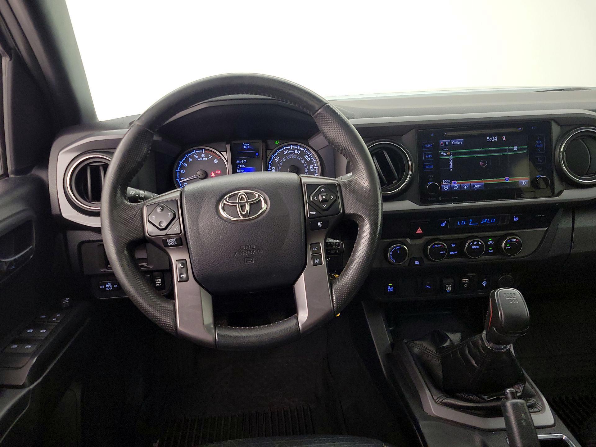 Thumbnail: 2019 Toyota Tacoma - 10