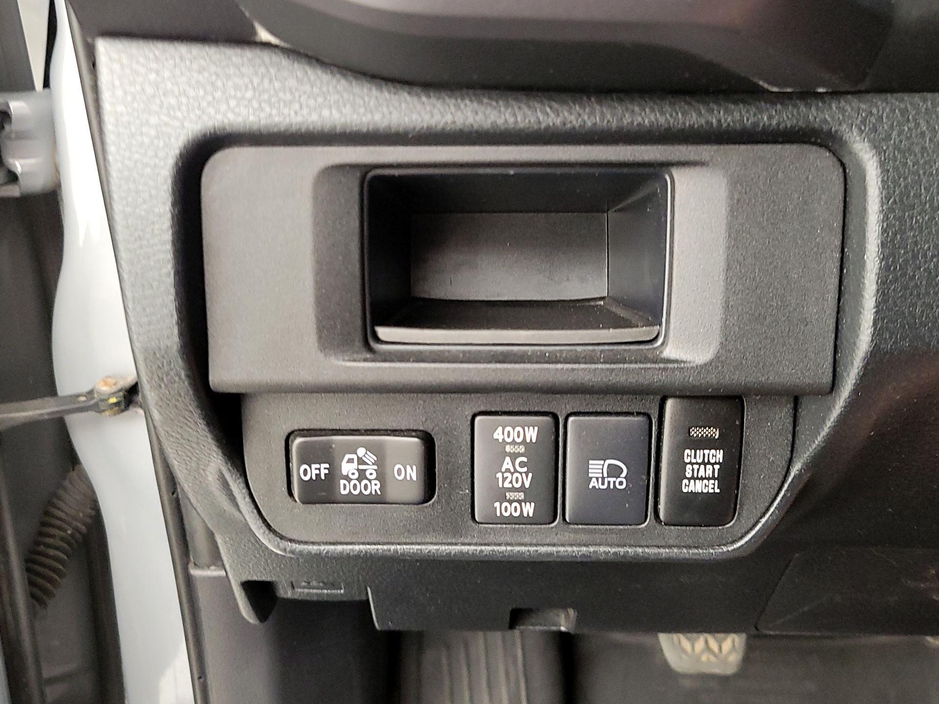 Thumbnail: 2019 Toyota Tacoma - 13