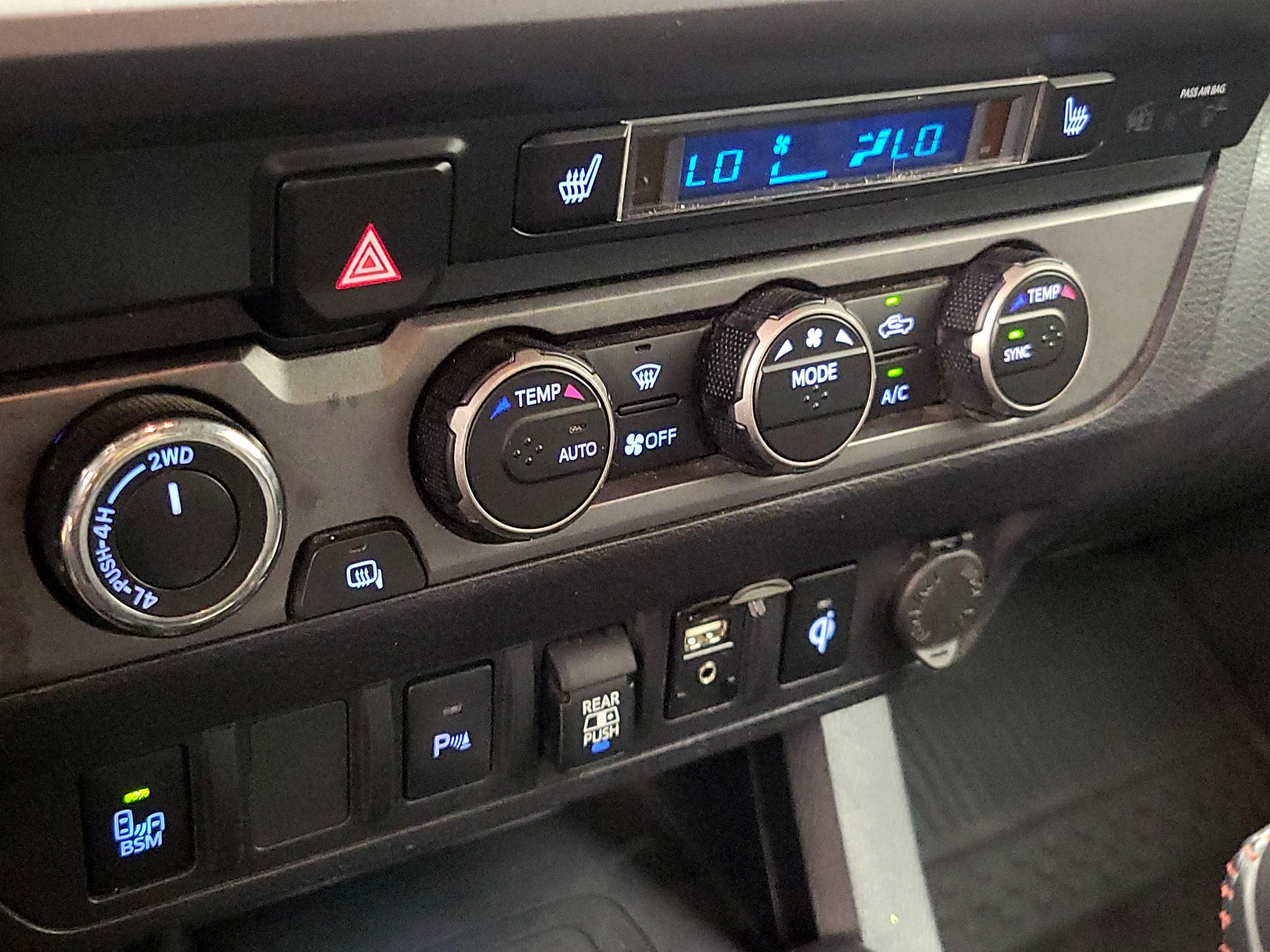 Thumbnail: 2019 Toyota Tacoma - 17