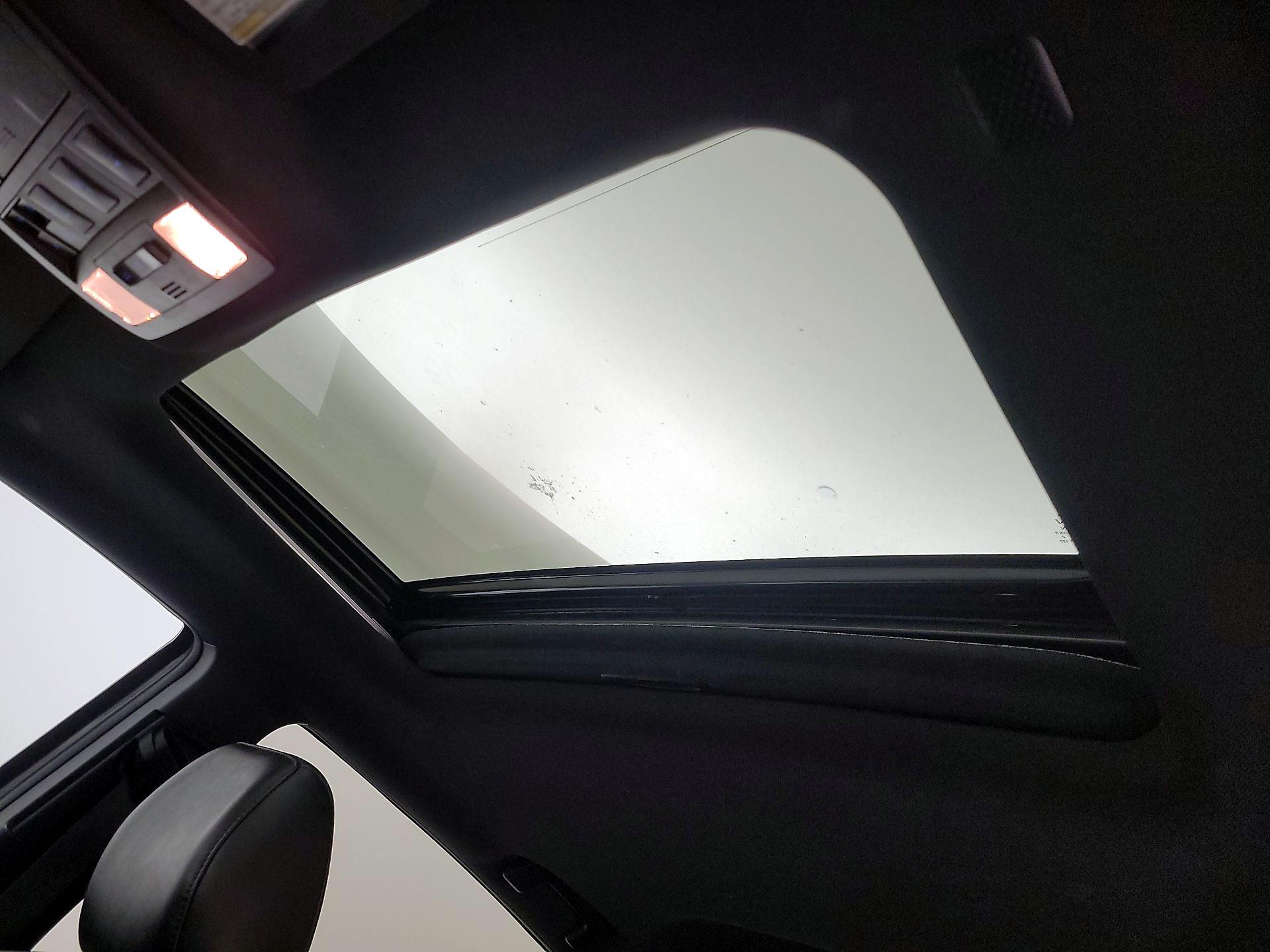 Thumbnail: 2019 Toyota Tacoma - 20