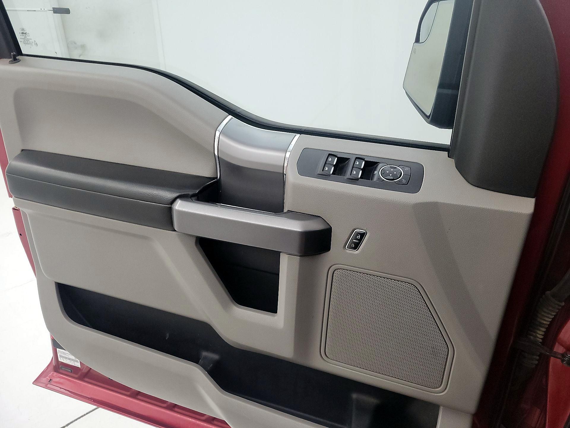 Thumbnail: 2015 Ford F-150 - 12