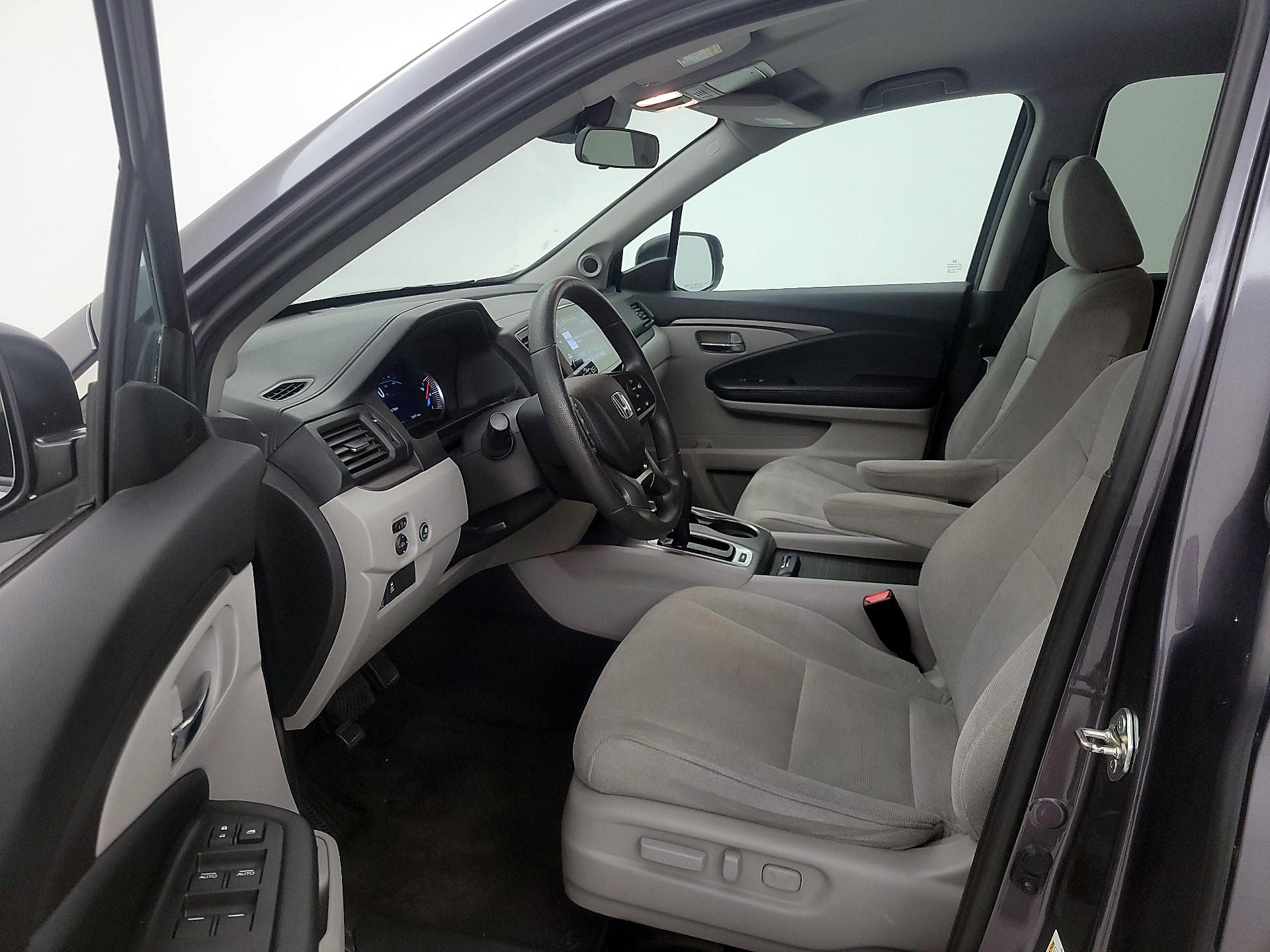 Thumbnail: 2019 Honda Pilot - 11