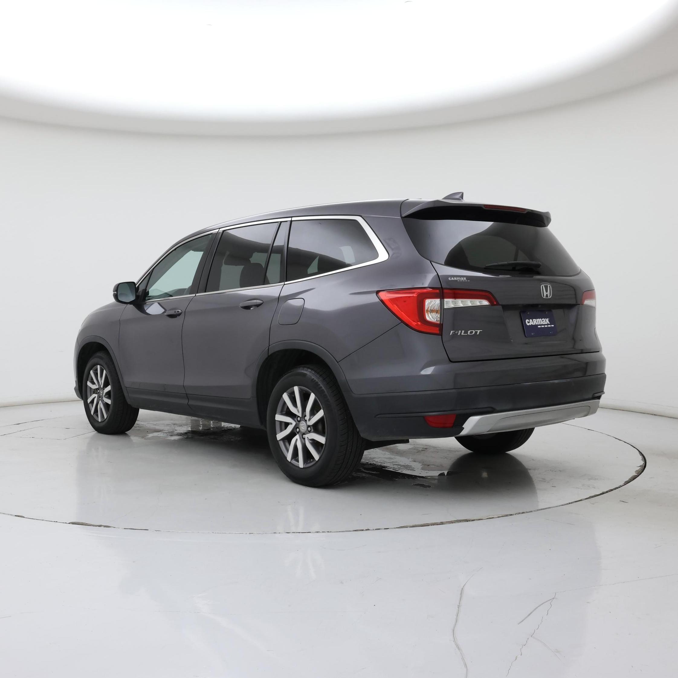 Thumbnail: 2019 Honda Pilot - 2