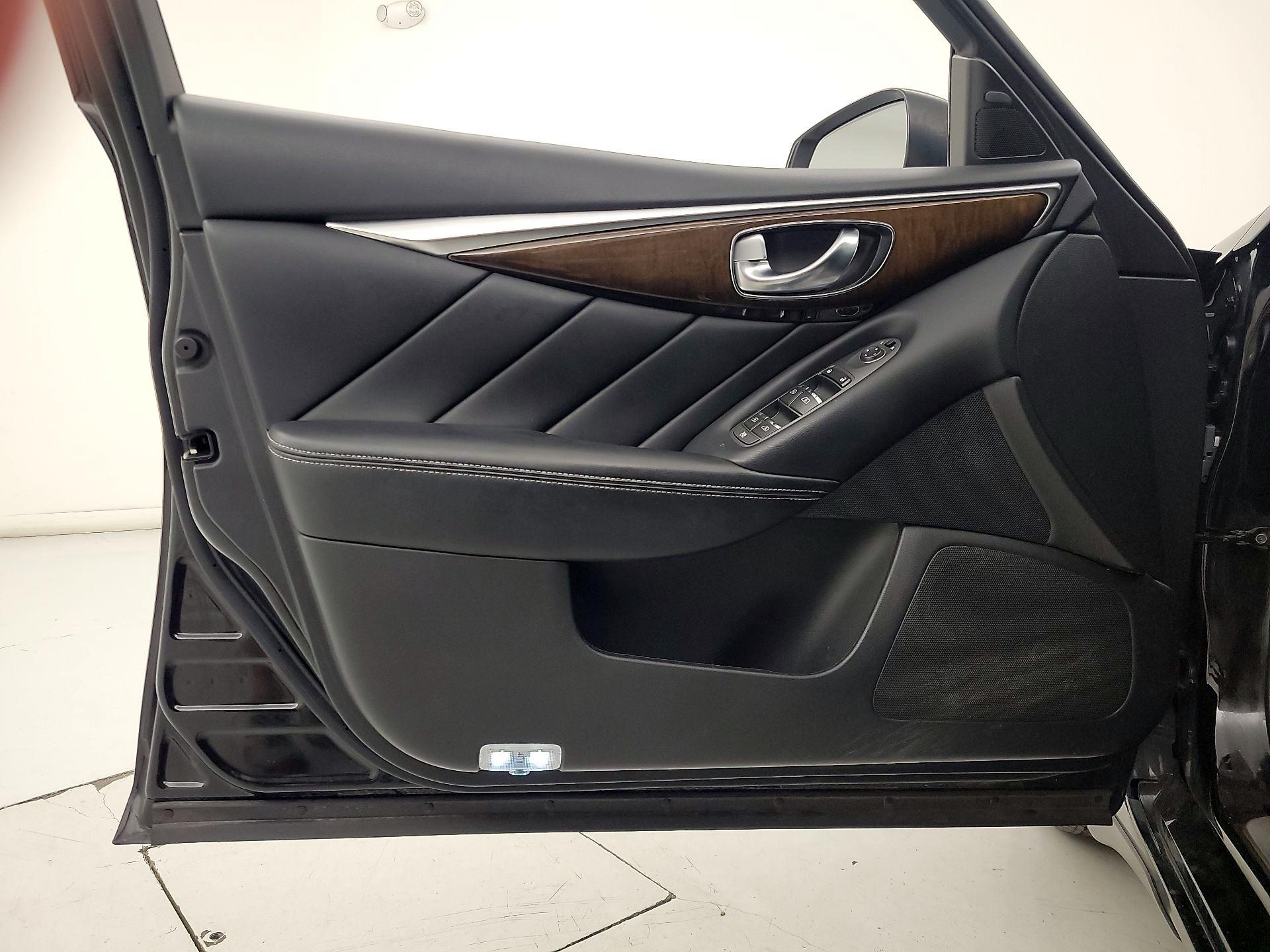 Thumbnail: 2019 INFINITI Q50 - 12
