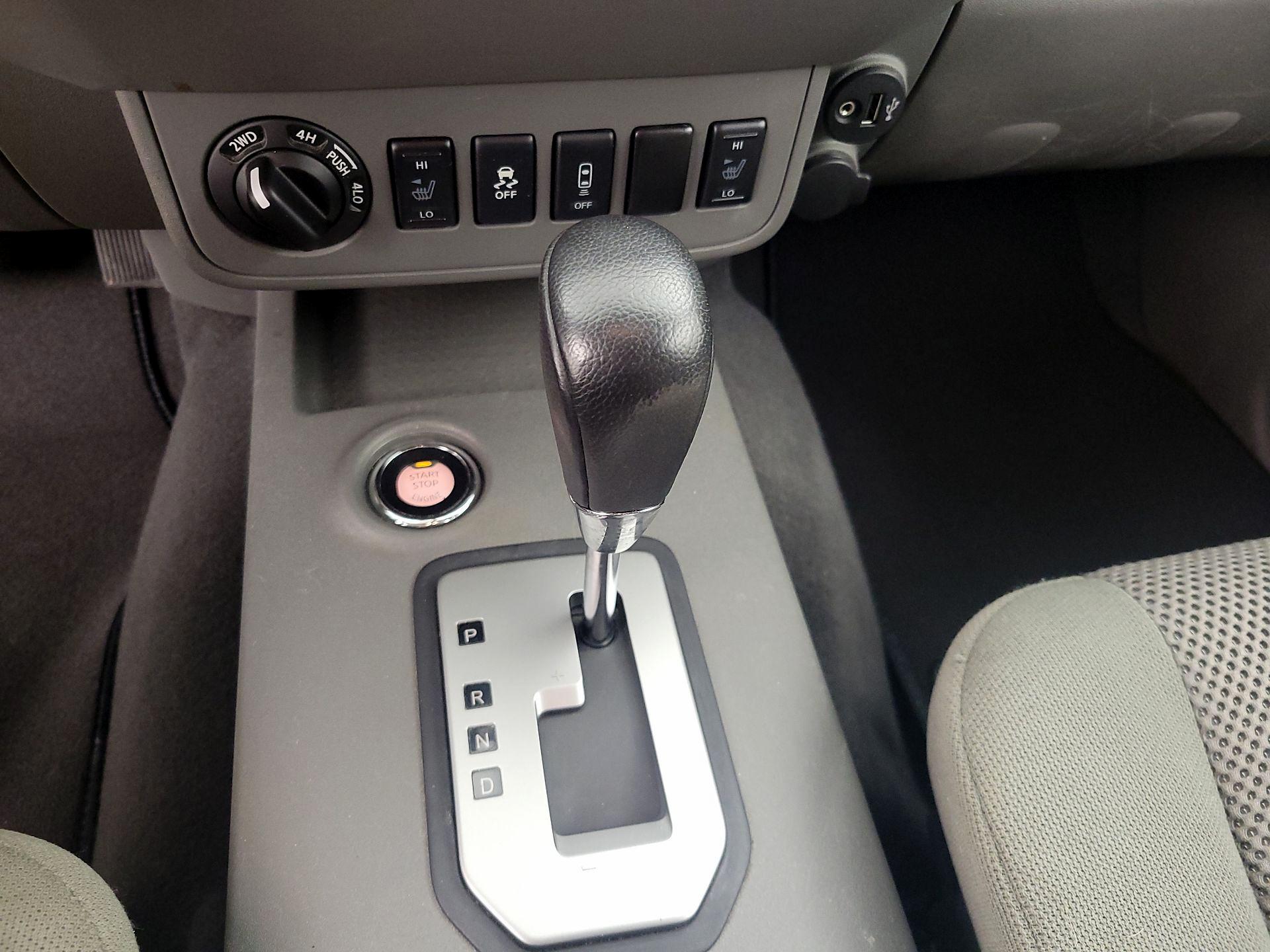 Thumbnail: 2021 Nissan Frontier - 17