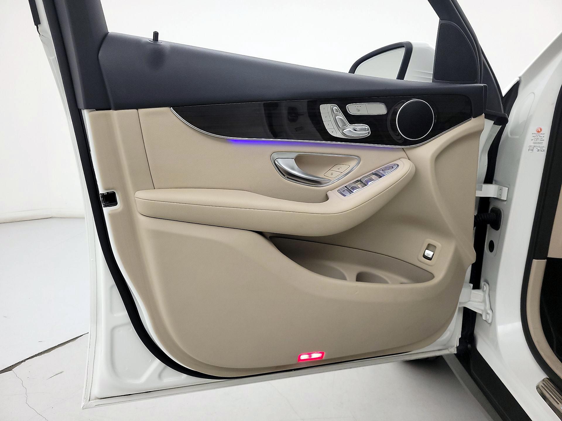 Thumbnail: 2021 Mercedes-Benz GLC - 12