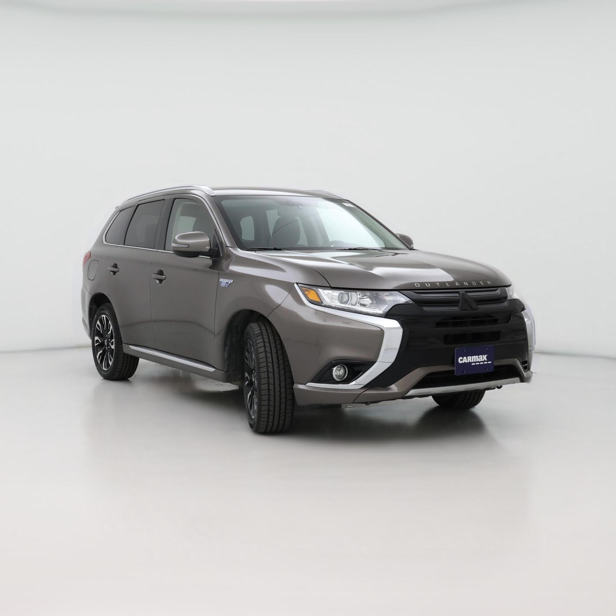 Thumbnail: 2018 Mitsubishi Outlander - 1