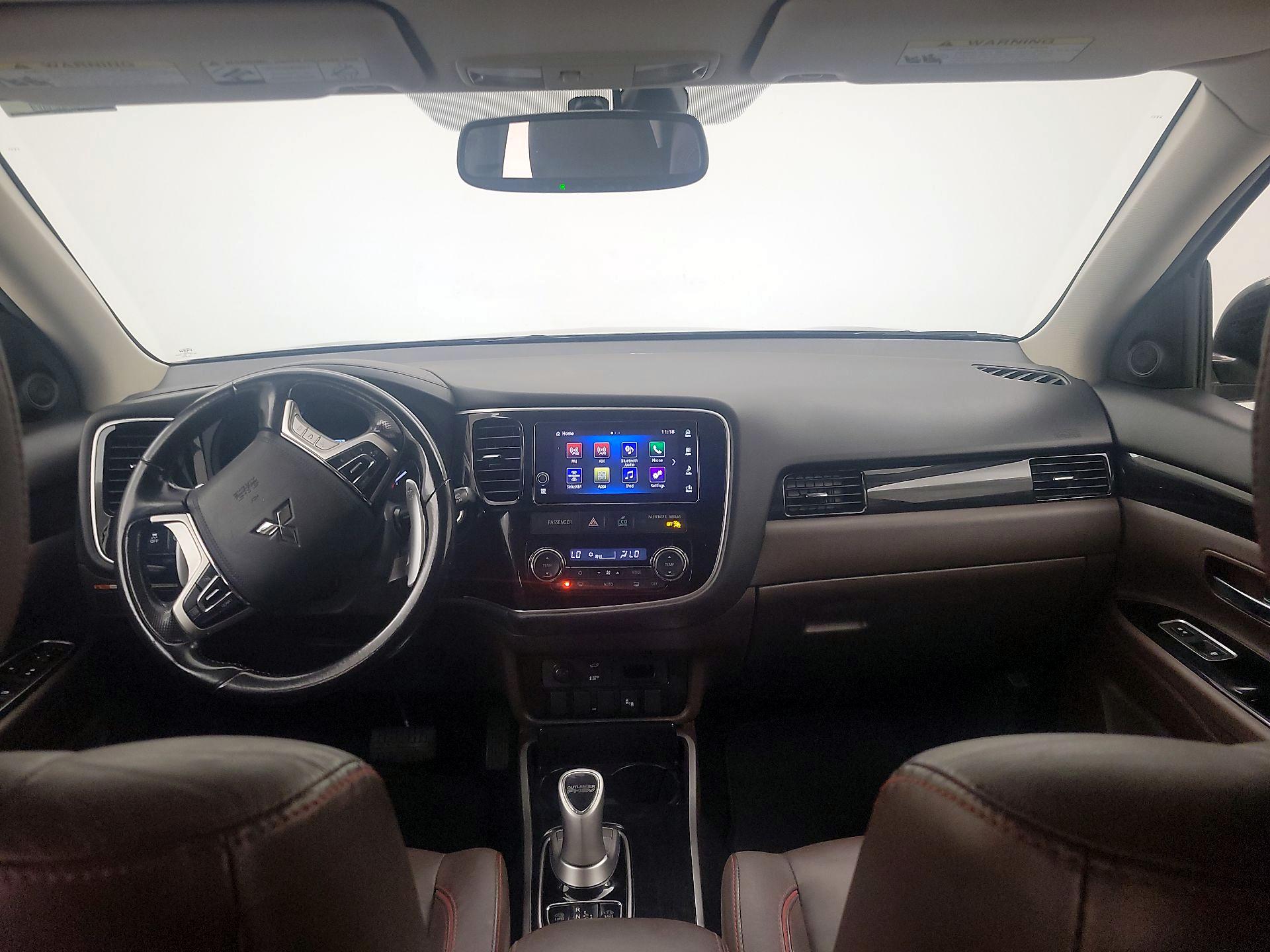 Thumbnail: 2018 Mitsubishi Outlander - 9