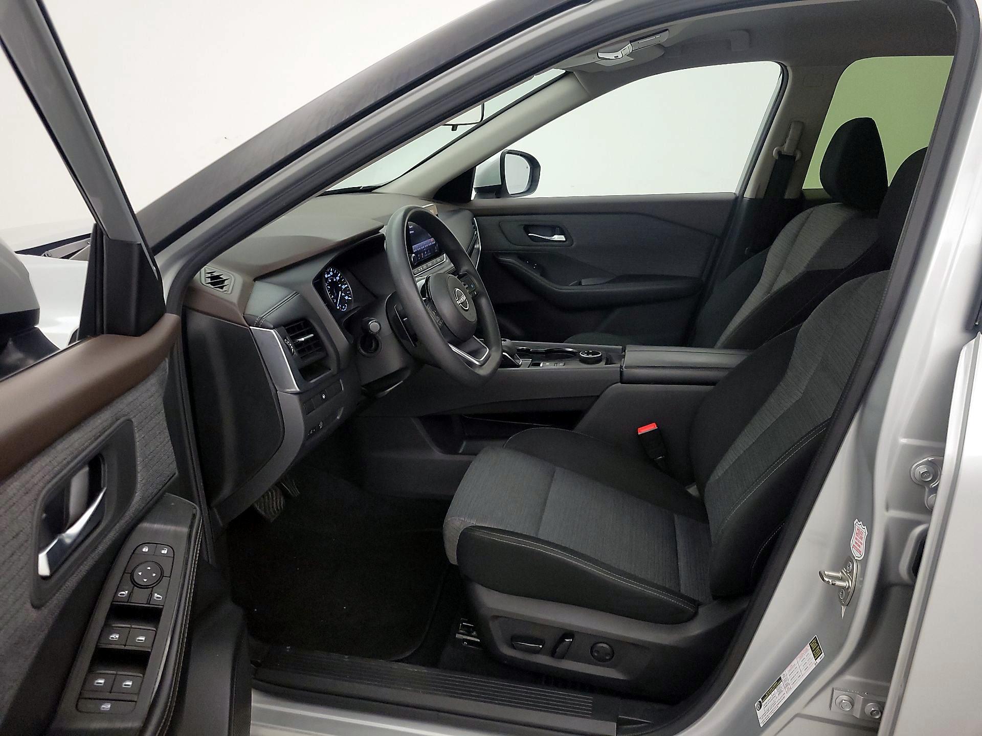 Thumbnail: 2023 Nissan Rogue - 11