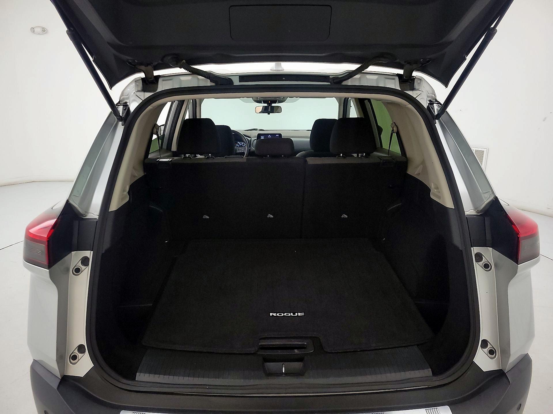 Thumbnail: 2023 Nissan Rogue - 20