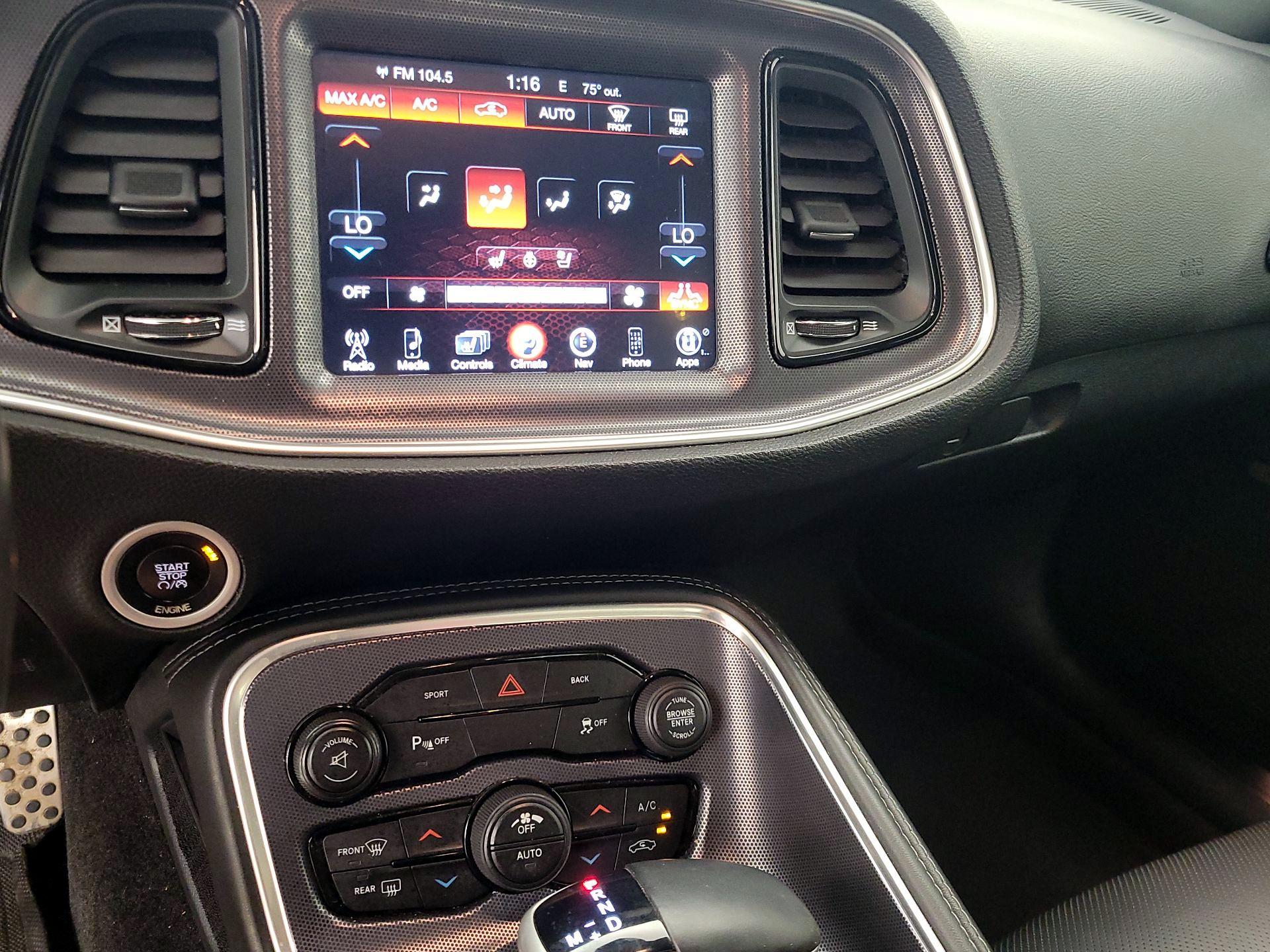 Thumbnail: 2015 Dodge Challenger - 17