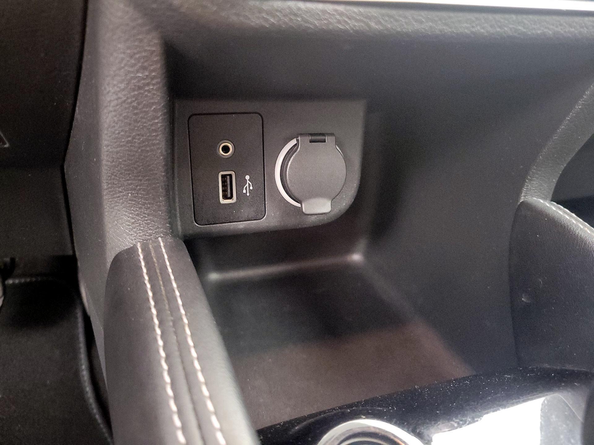 Thumbnail: 2018 Nissan Kicks - 18