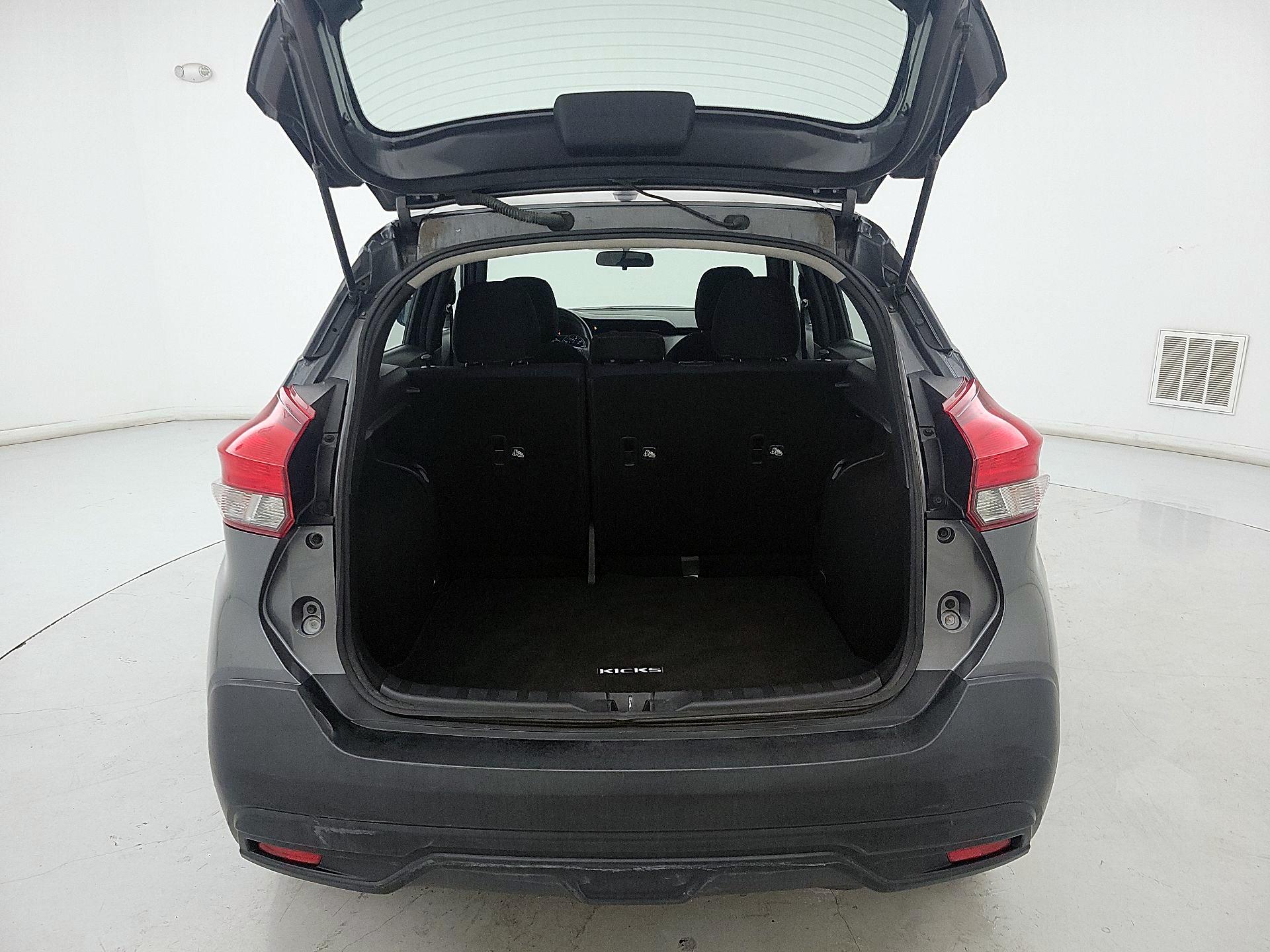 Thumbnail: 2018 Nissan Kicks - 20