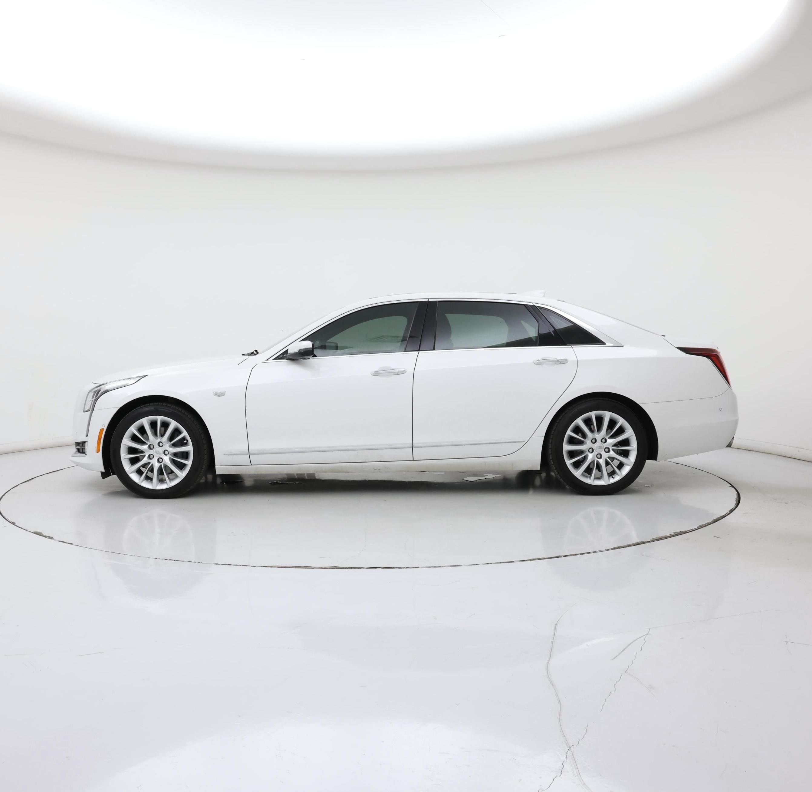 Thumbnail: 2017 Cadillac CT6 - 3