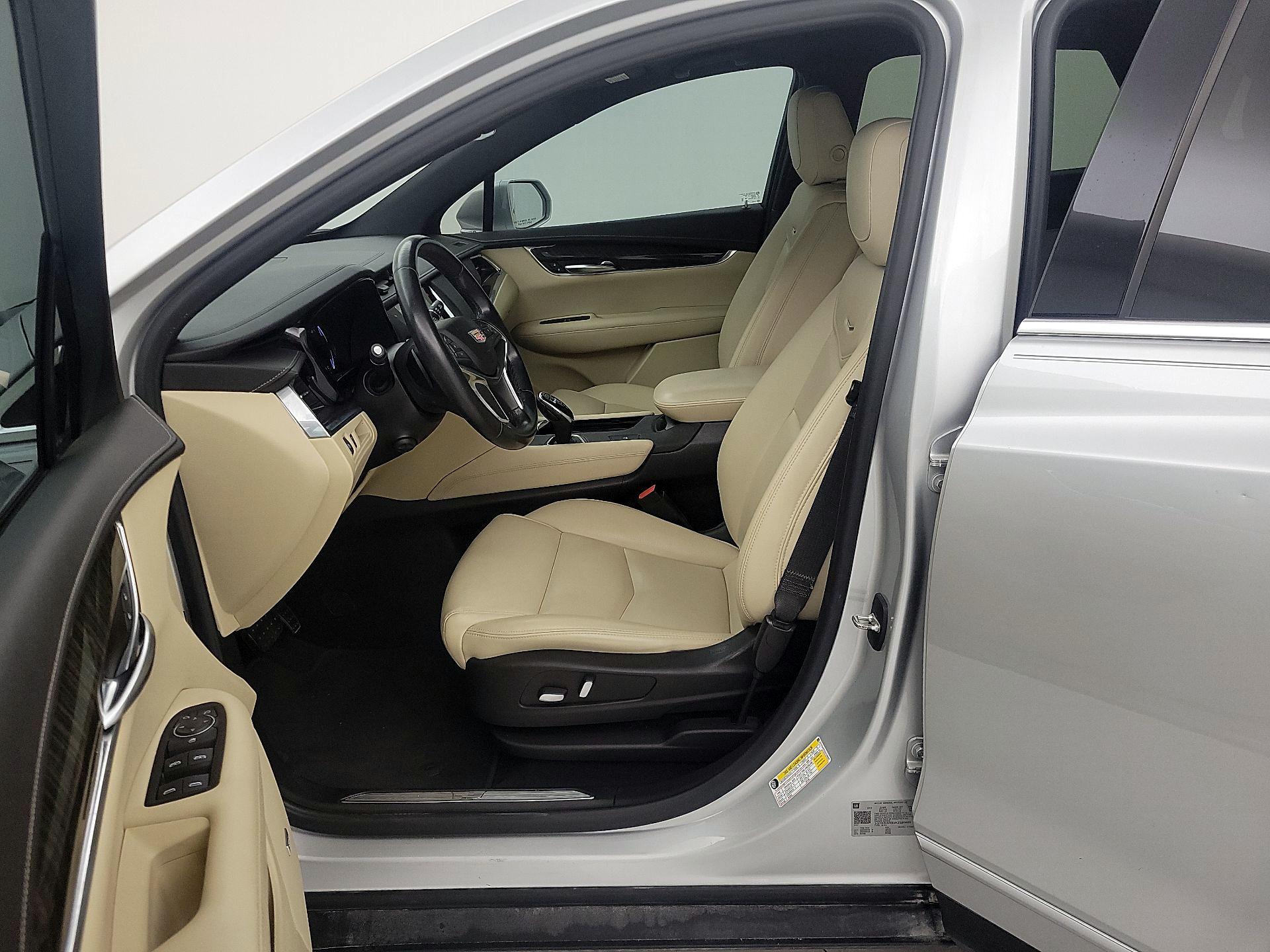 Thumbnail: 2019 Cadillac XT5 - 11