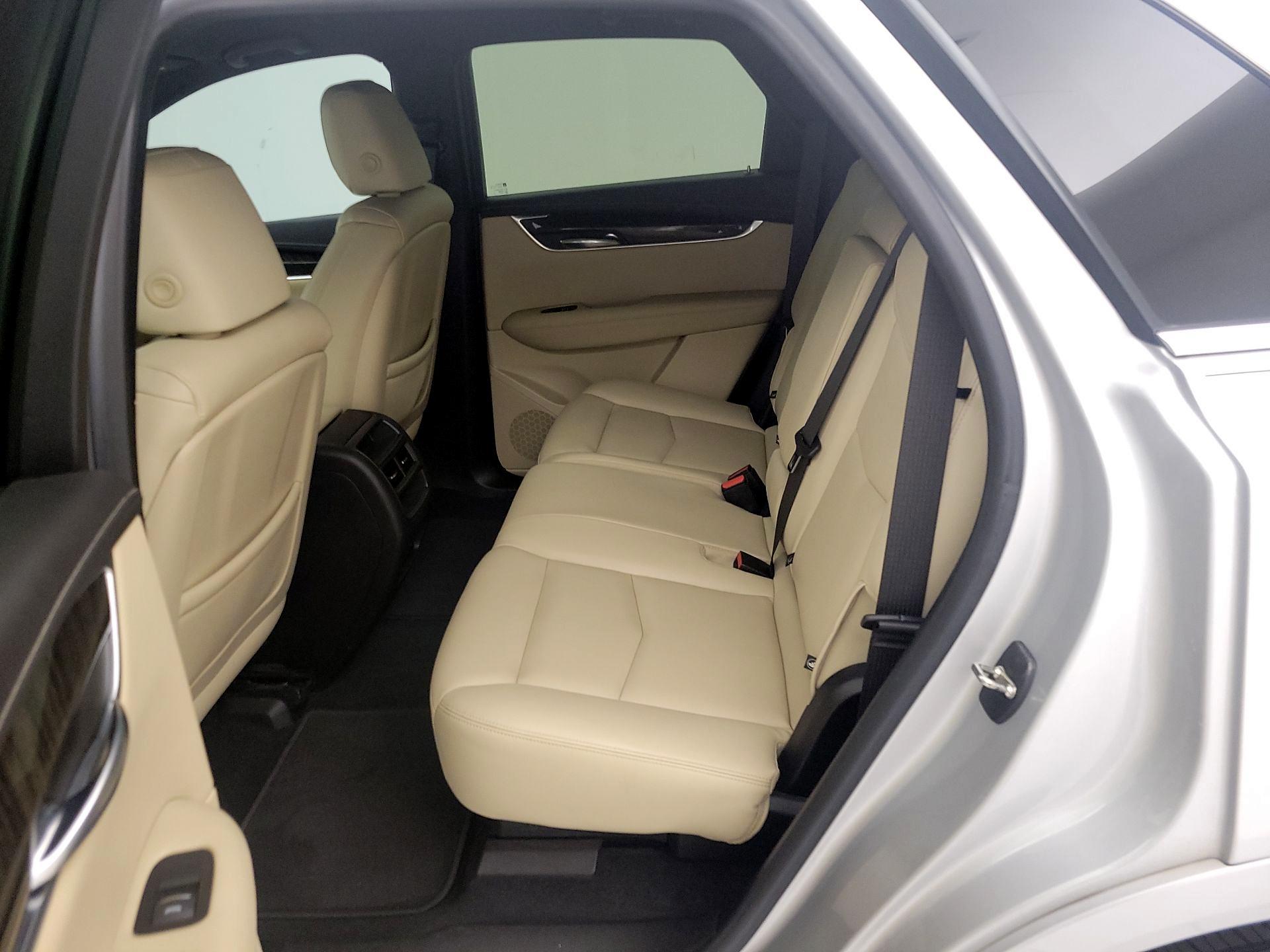 Thumbnail: 2019 Cadillac XT5 - 19