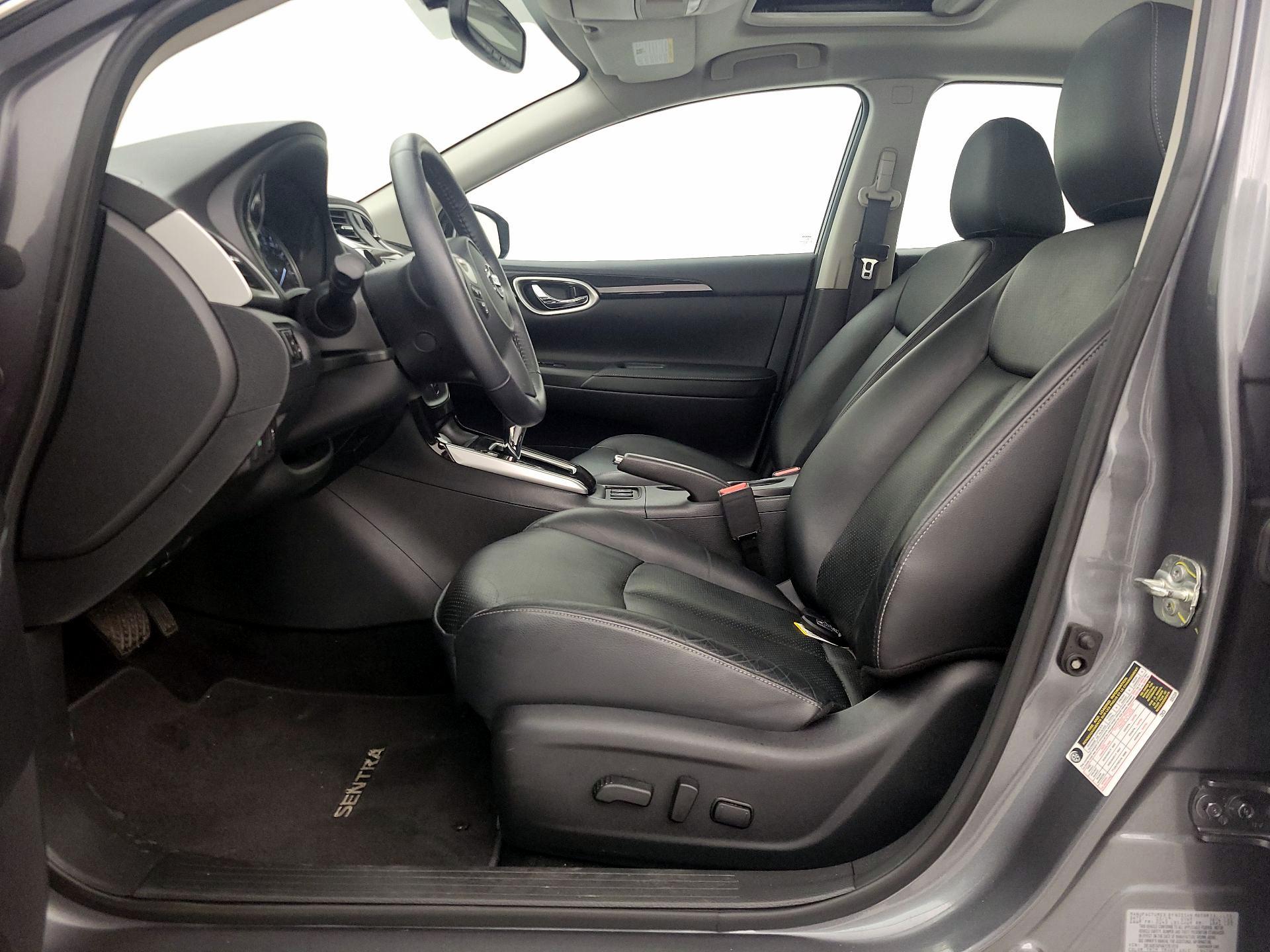 Thumbnail: 2019 Nissan Sentra - 11