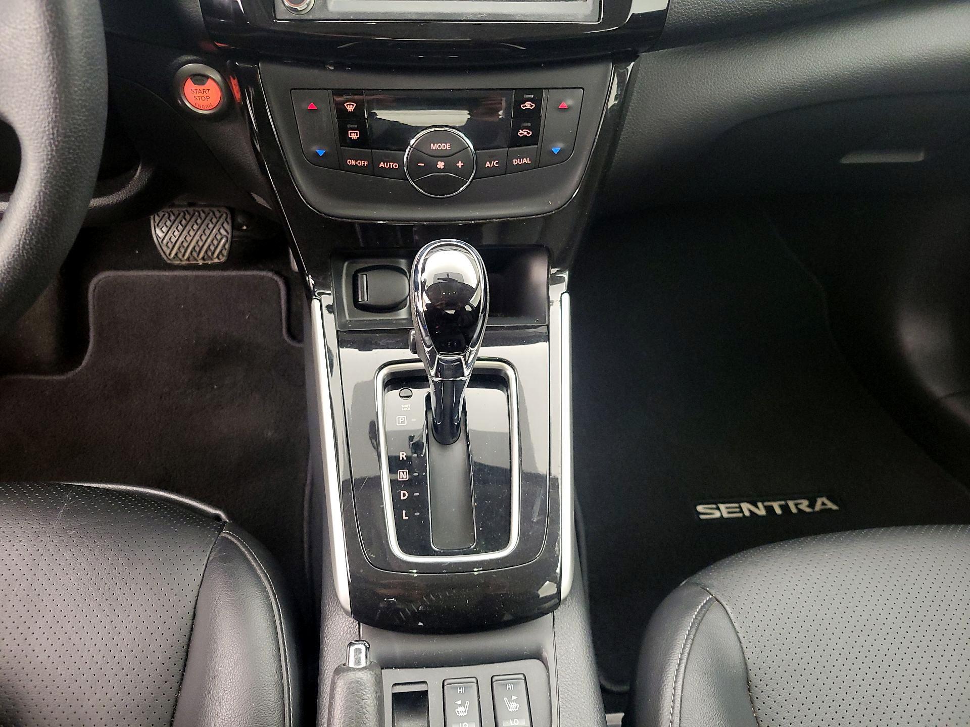 Thumbnail: 2019 Nissan Sentra - 17