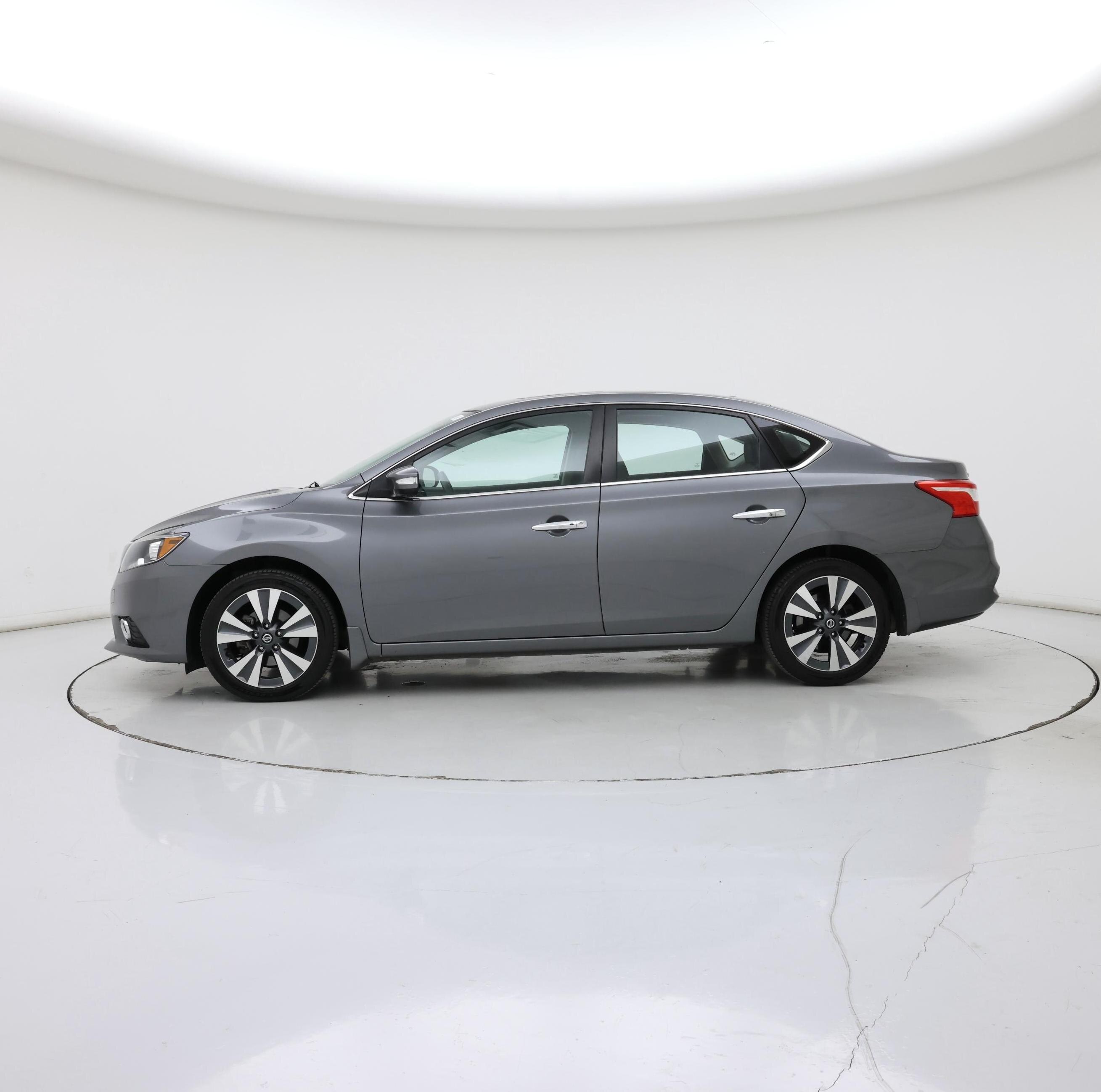 Thumbnail: 2019 Nissan Sentra - 3