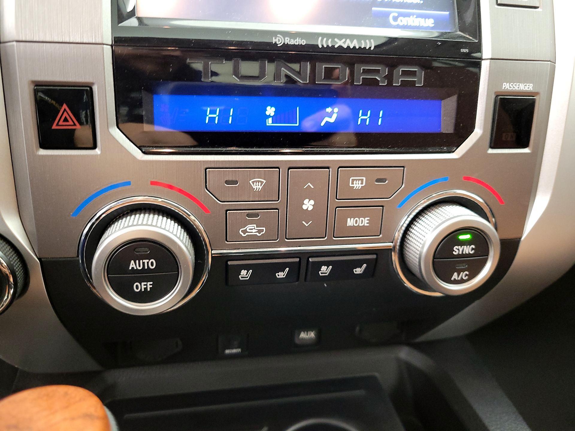 Thumbnail: 2015 Toyota Tundra - 17