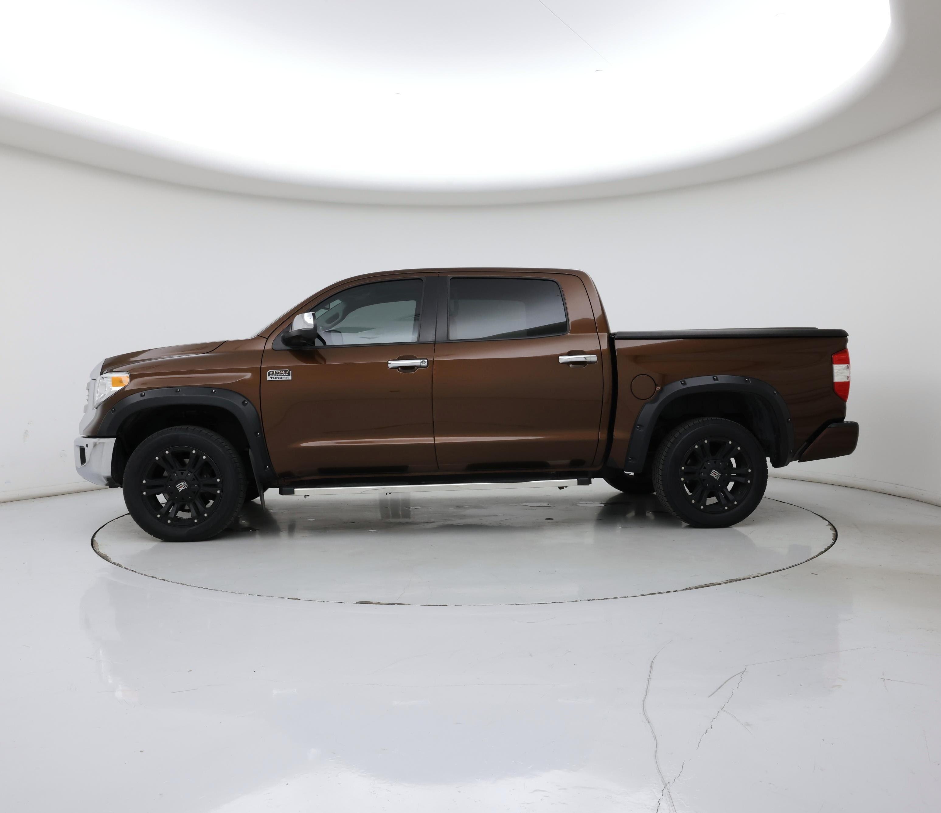 Thumbnail: 2015 Toyota Tundra - 3