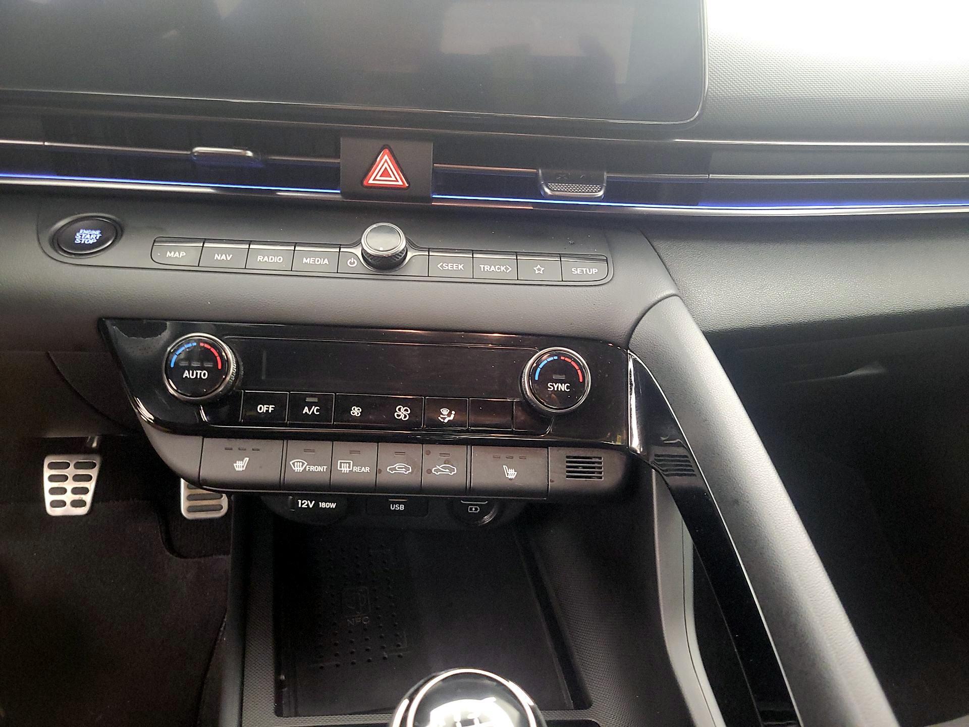 Thumbnail: 2023 Hyundai Elantra - 17