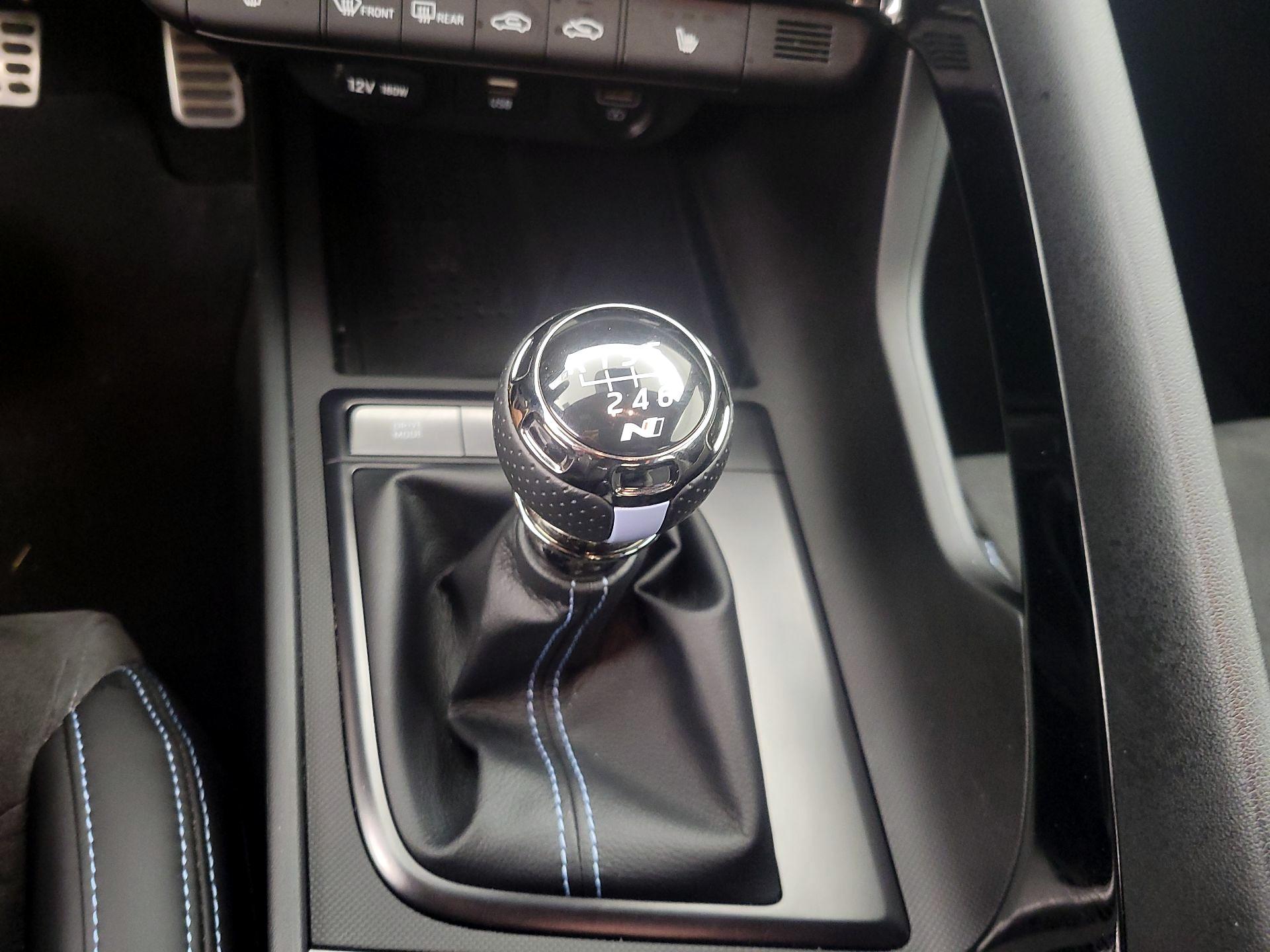 Thumbnail: 2023 Hyundai Elantra - 18