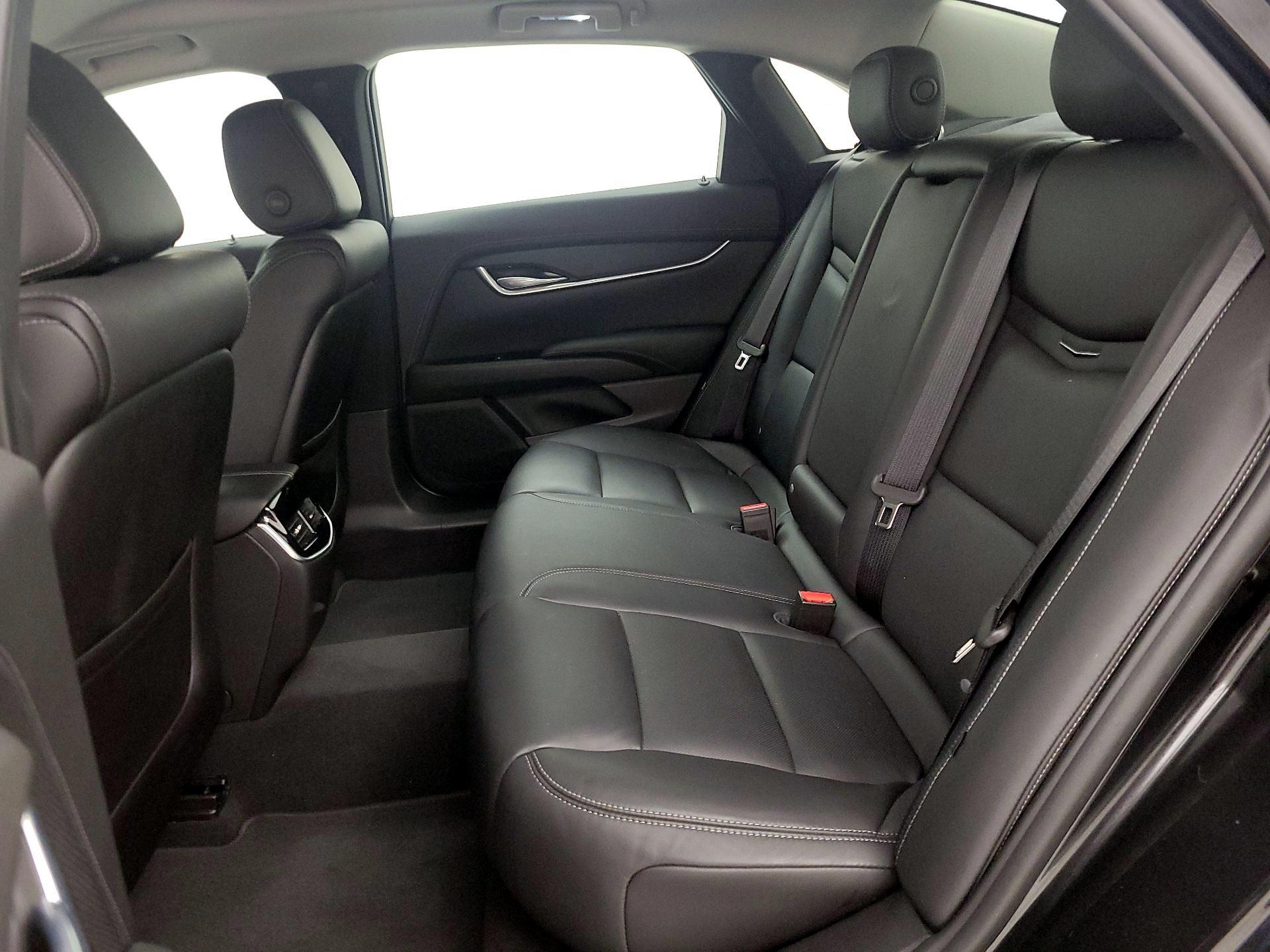 Thumbnail: 2015 Cadillac XTS - 18