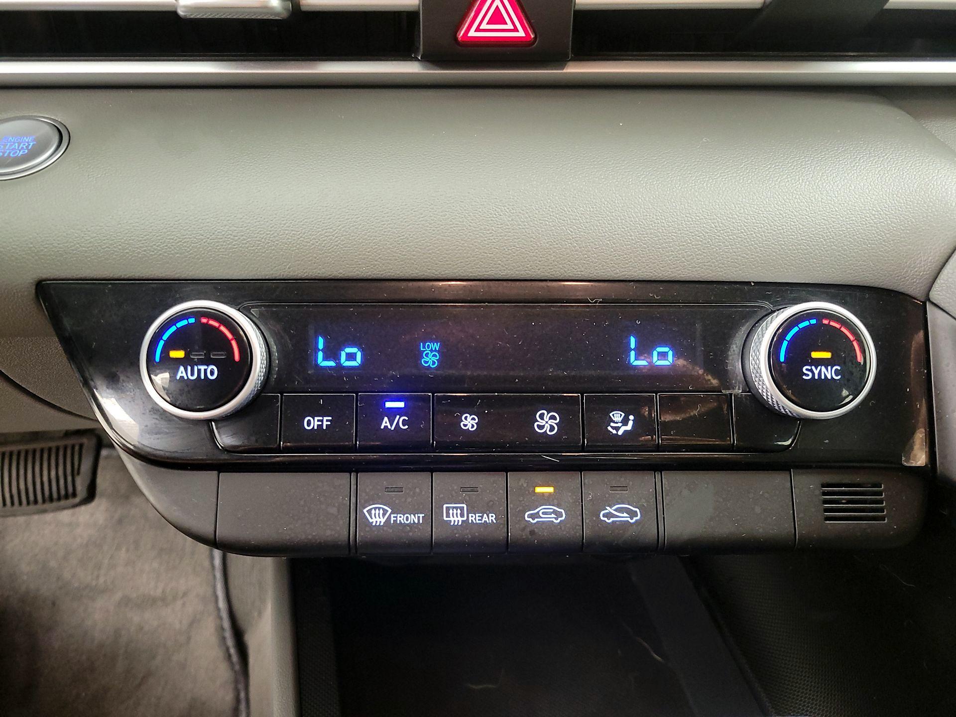 Thumbnail: 2023 Hyundai Elantra - 16