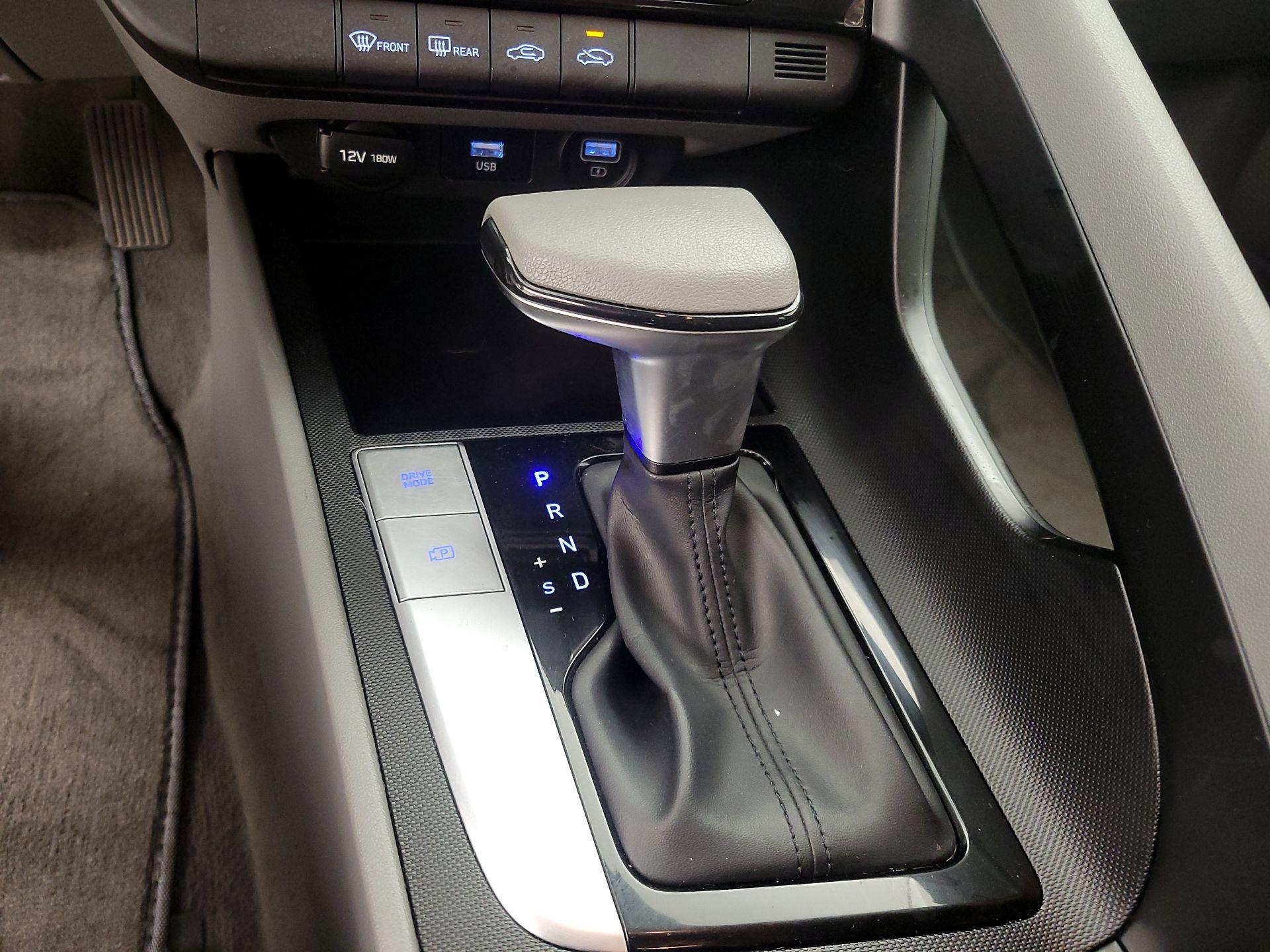 Thumbnail: 2023 Hyundai Elantra - 17