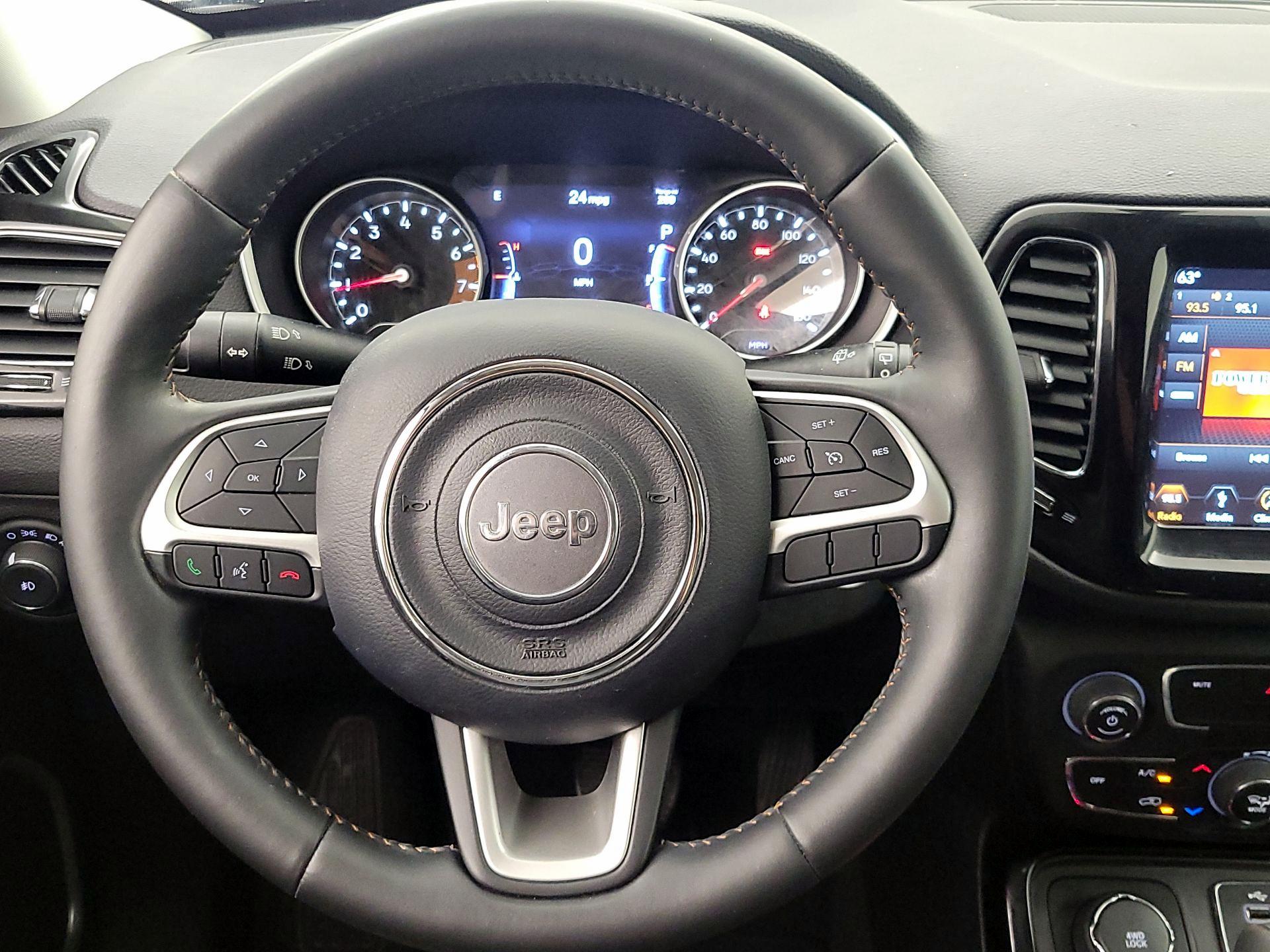 Thumbnail: 2018 Jeep Compass - 10