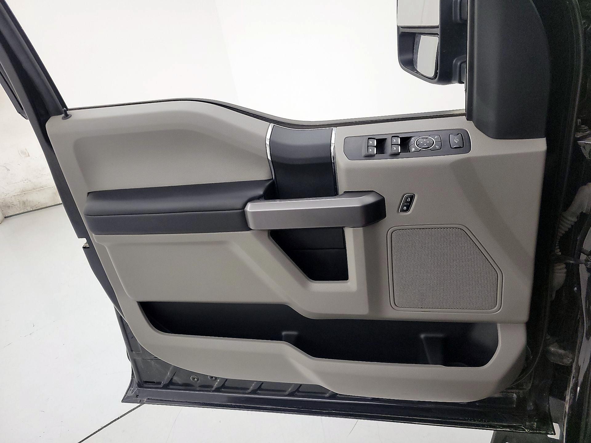 Thumbnail: 2021 Ford F-250 - 12