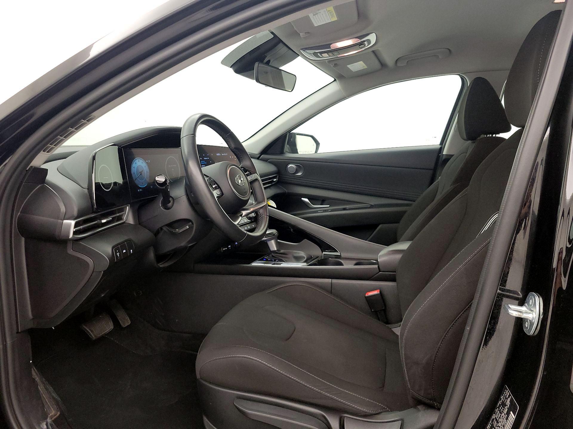 Thumbnail: 2023 Hyundai Elantra - 11