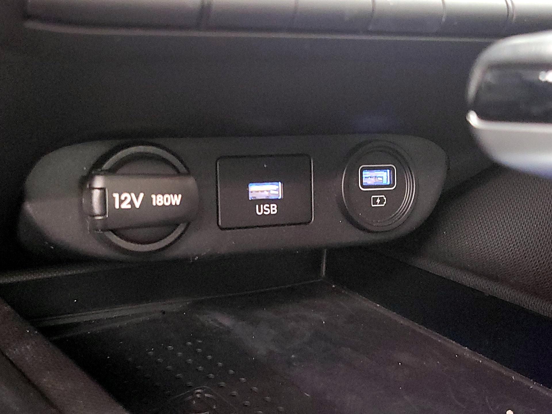 Thumbnail: 2023 Hyundai Elantra - 19