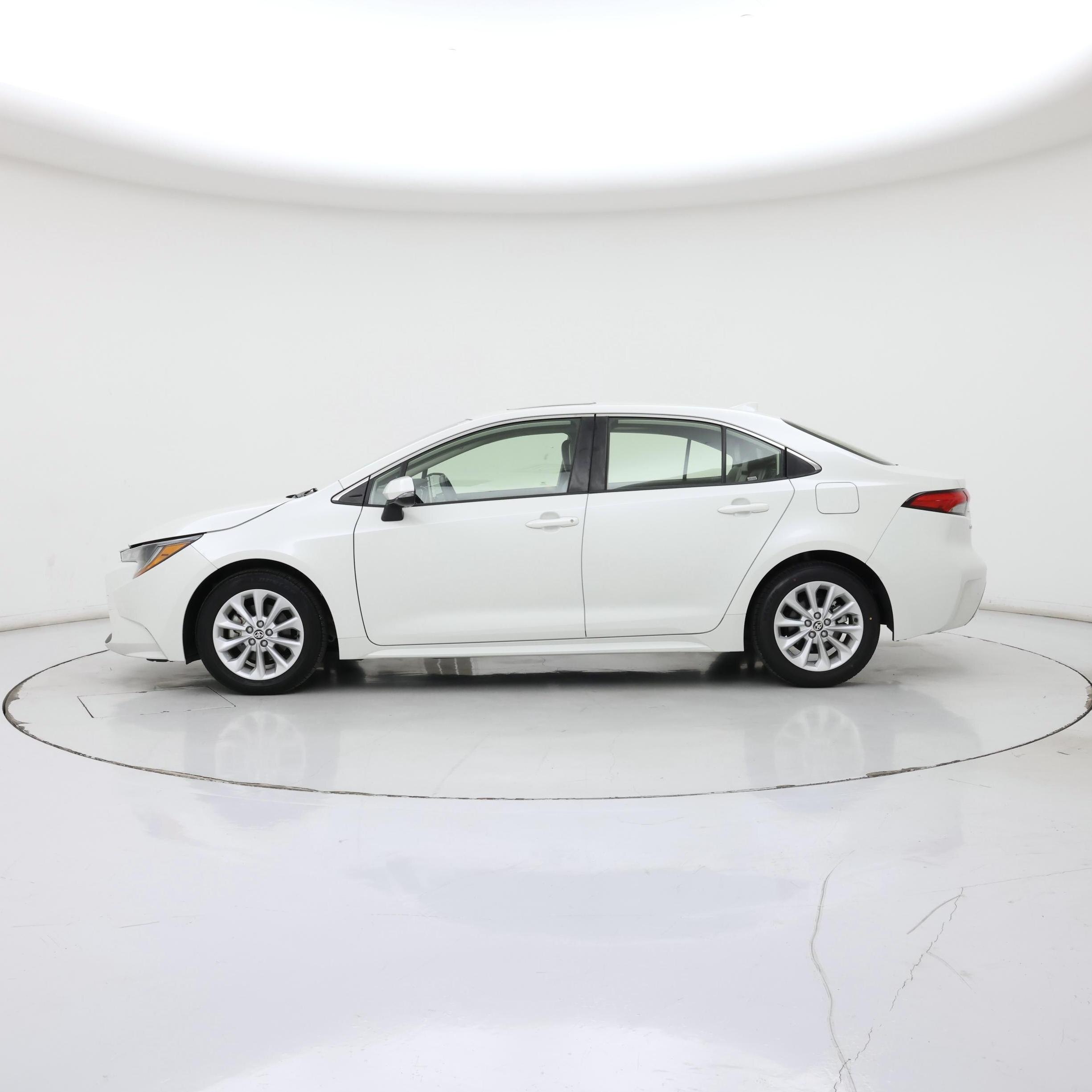 Thumbnail: 2020 Toyota Corolla - 3