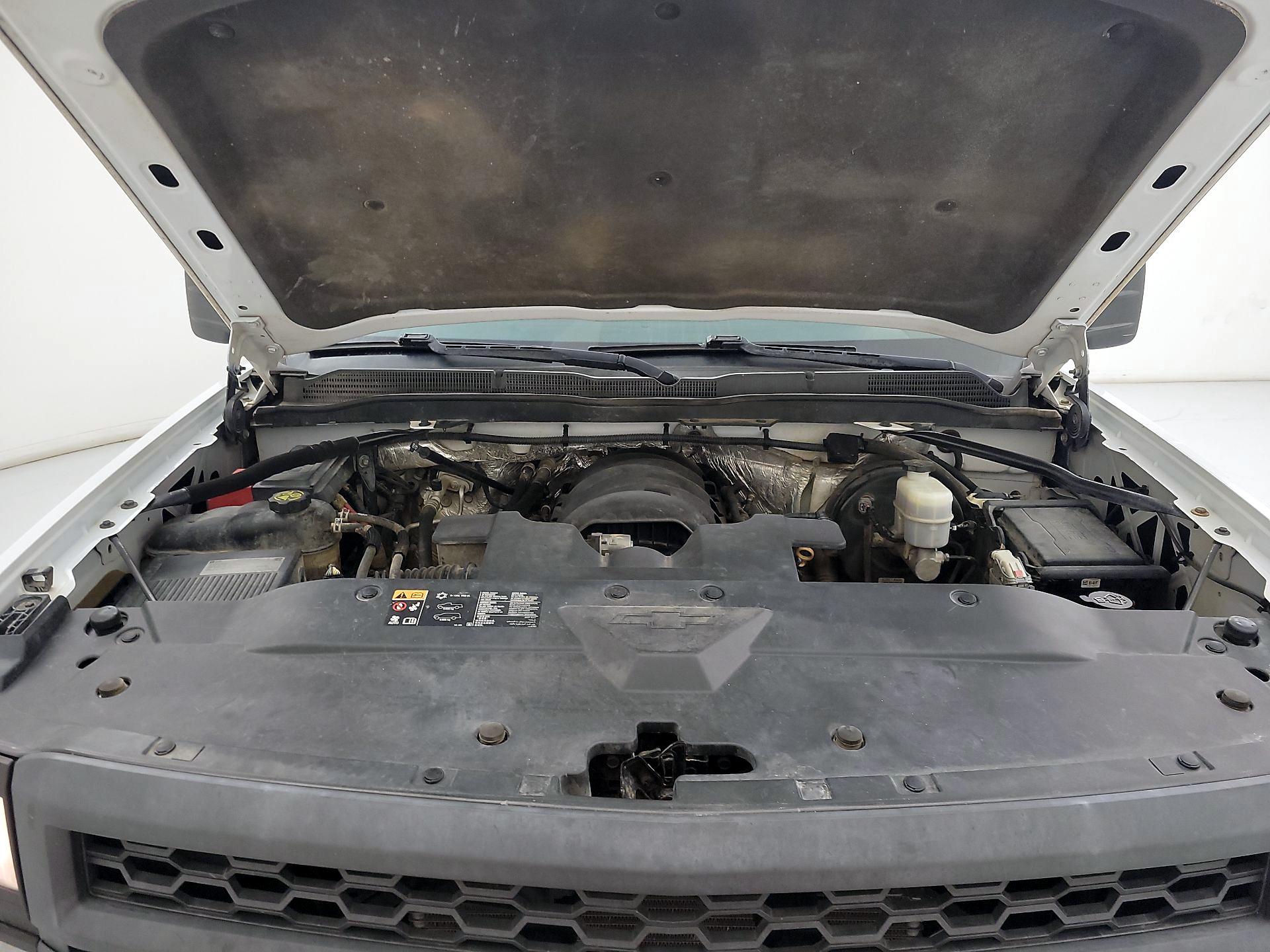 Thumbnail: 2015 Chevrolet Silverado 1500 - 19