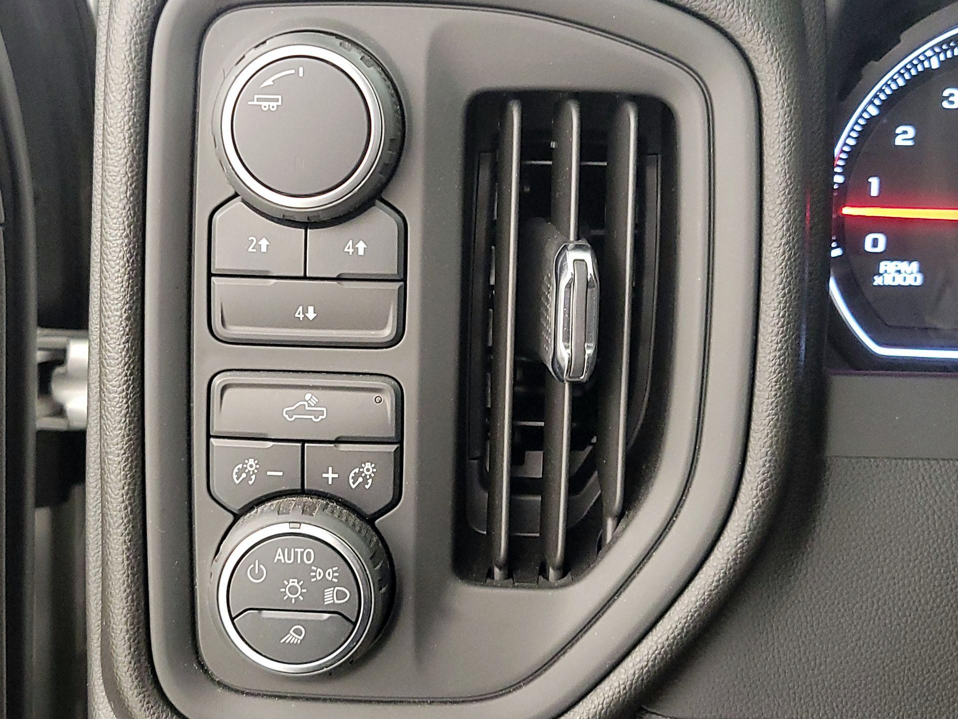 Thumbnail: 2023 Chevrolet Silverado 2500 - 13