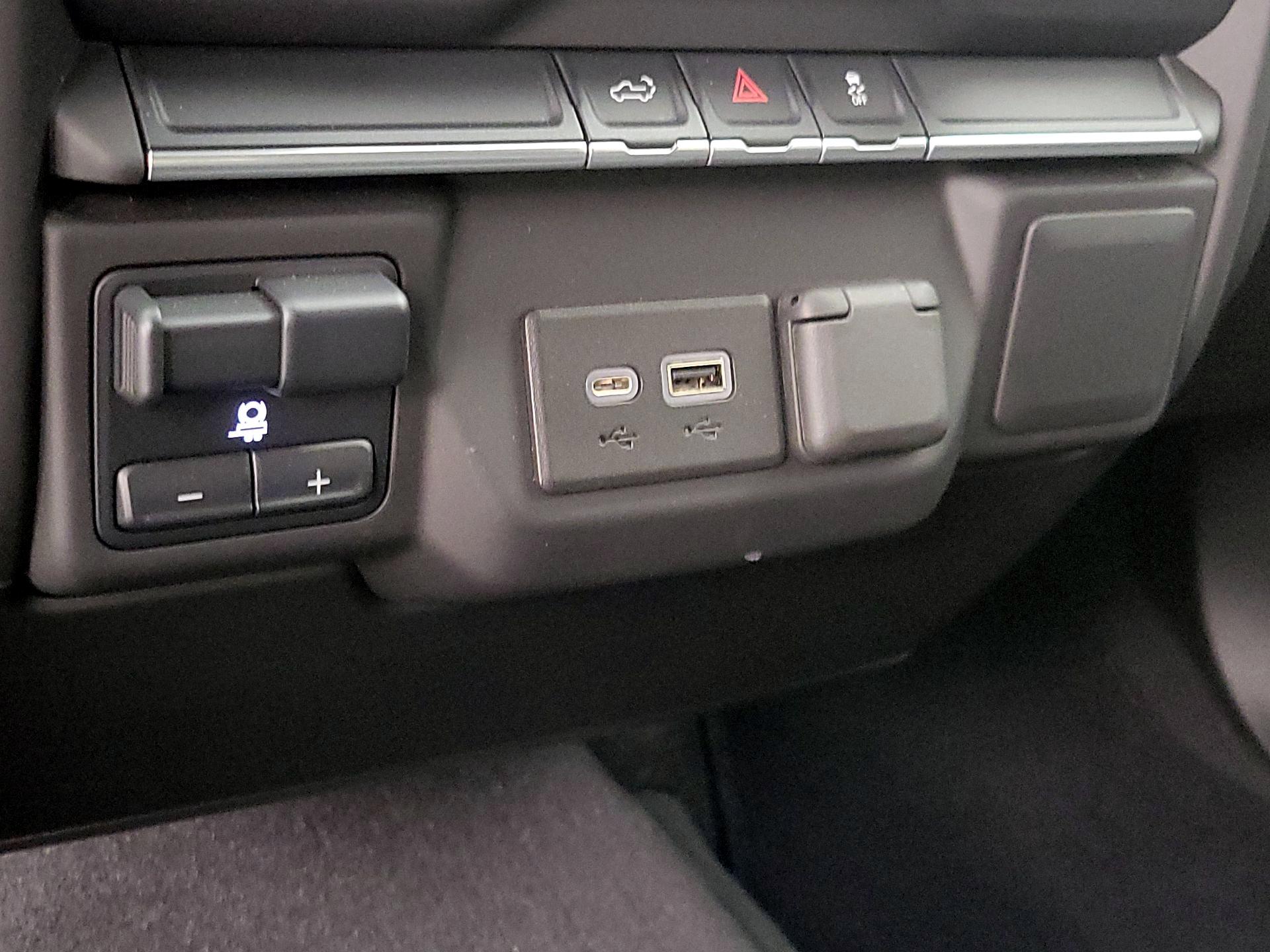 Thumbnail: 2023 Chevrolet Silverado 2500 - 18