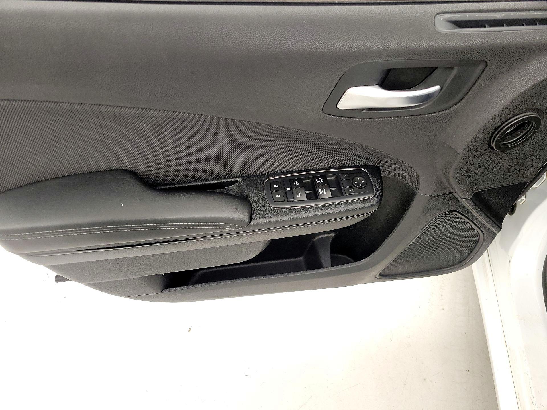 Thumbnail: 2017 Dodge Charger - 12