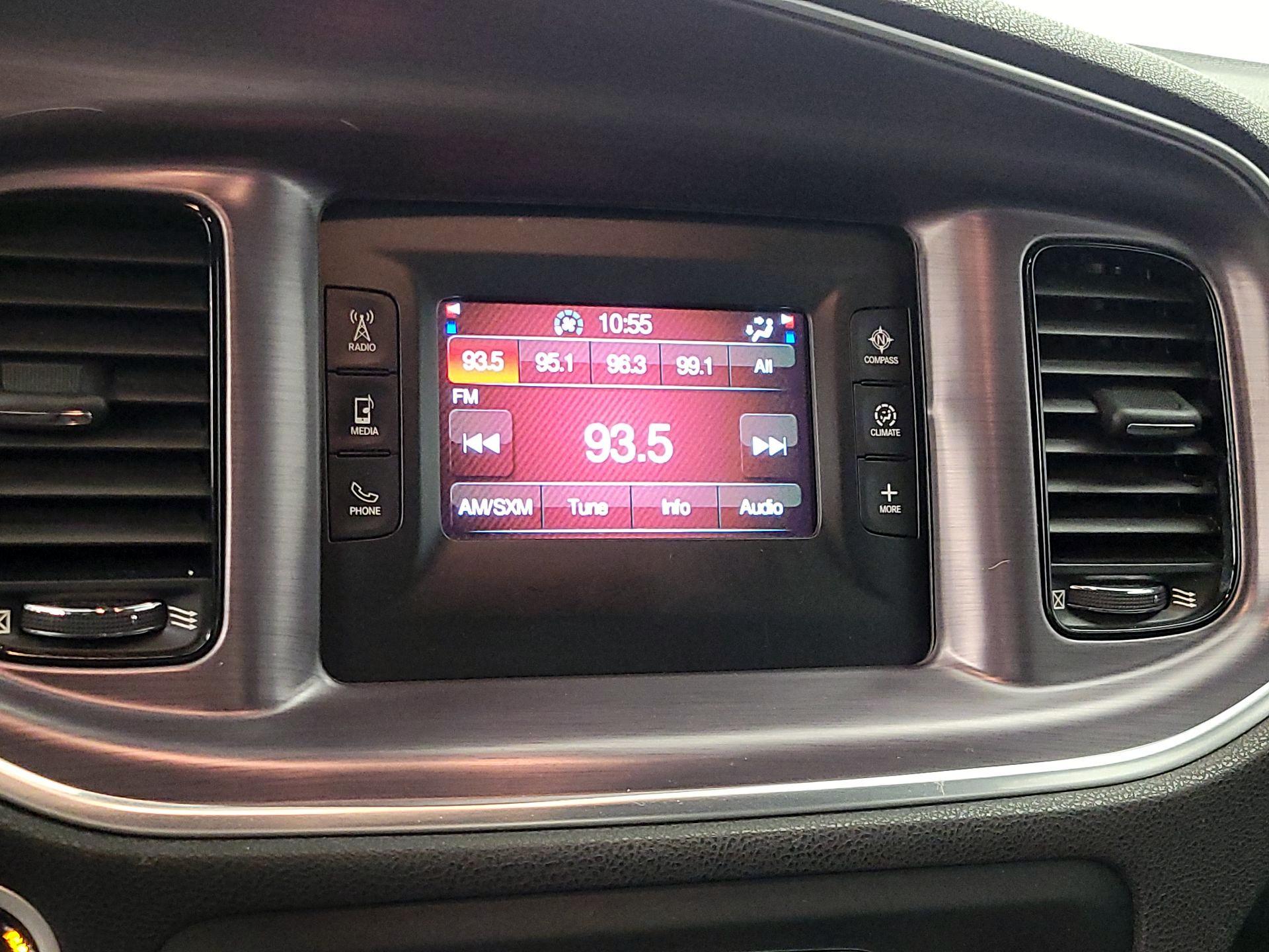 Thumbnail: 2017 Dodge Charger - 14