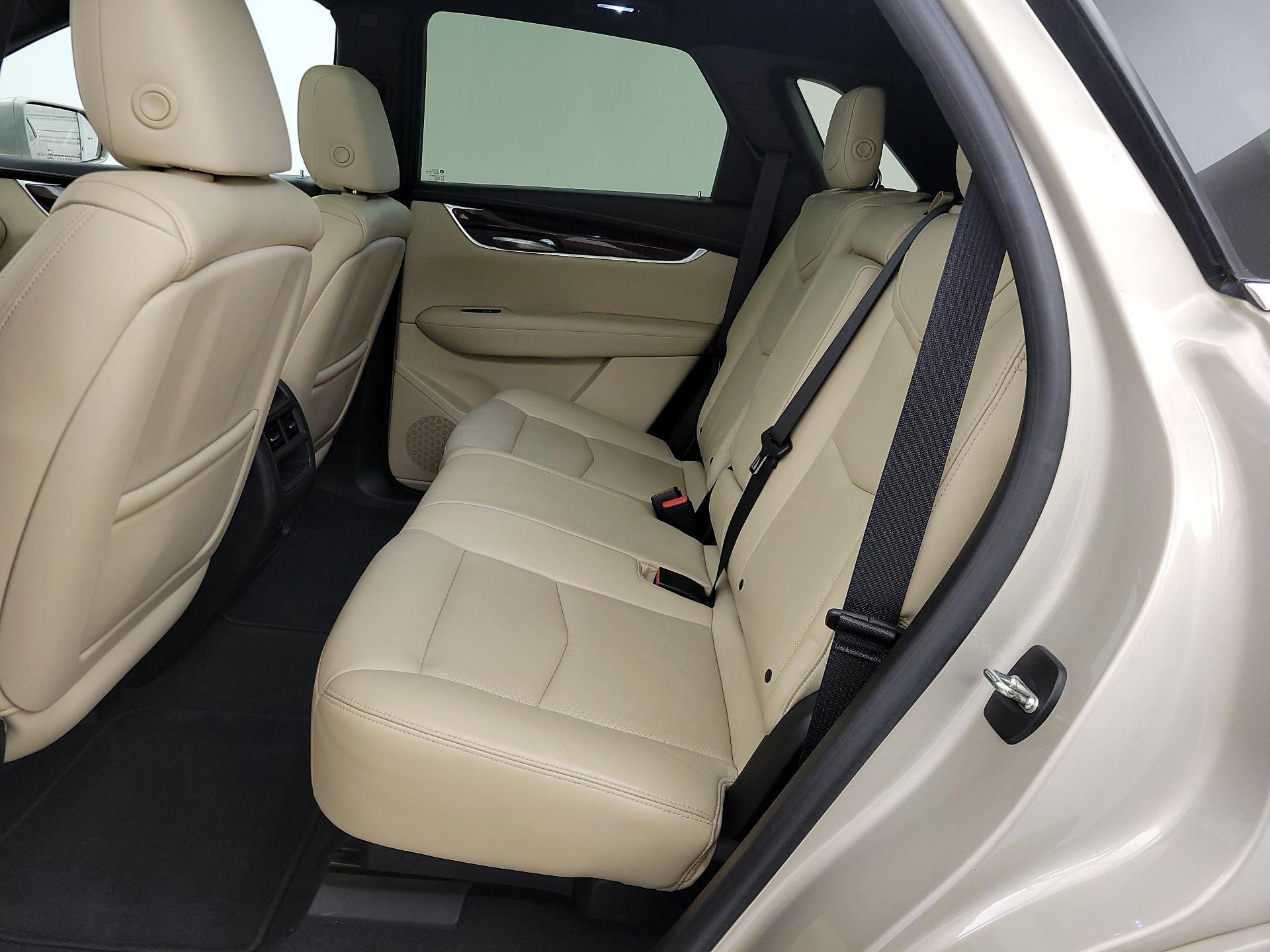 Thumbnail: 2017 Cadillac XT5 - 19